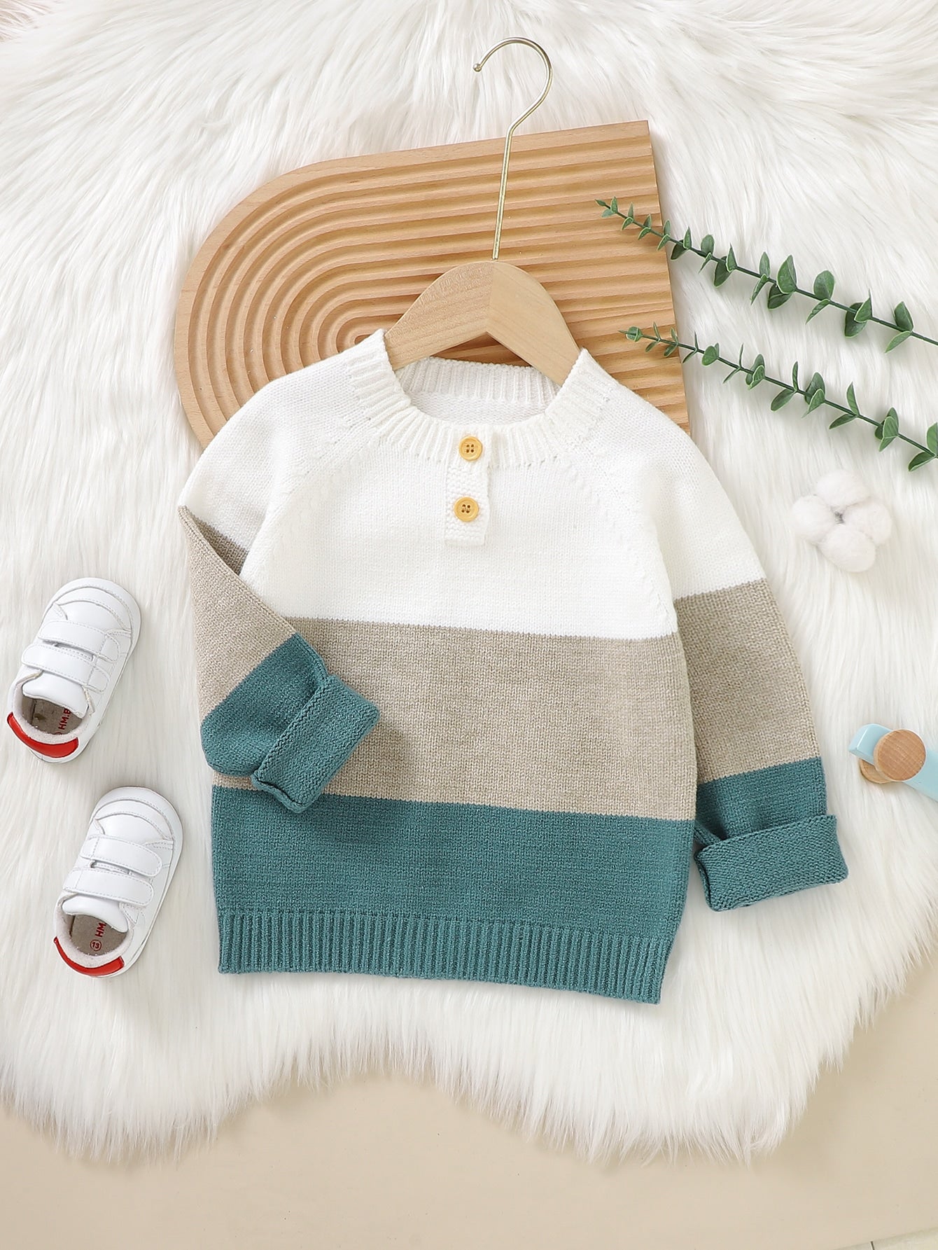 Young Boy Color Block Raglan Sleeve Sweater