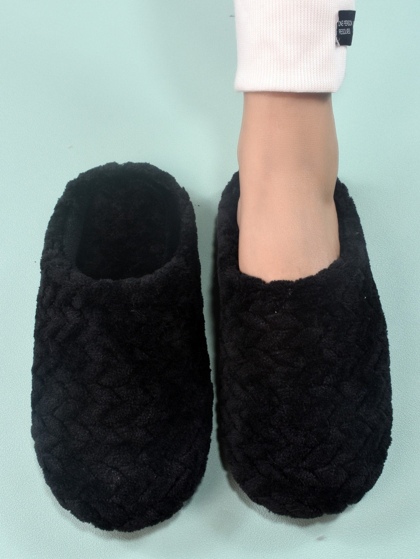 Women's Fashionable Minimalist Fuzzy Bedroom Slippers For Home