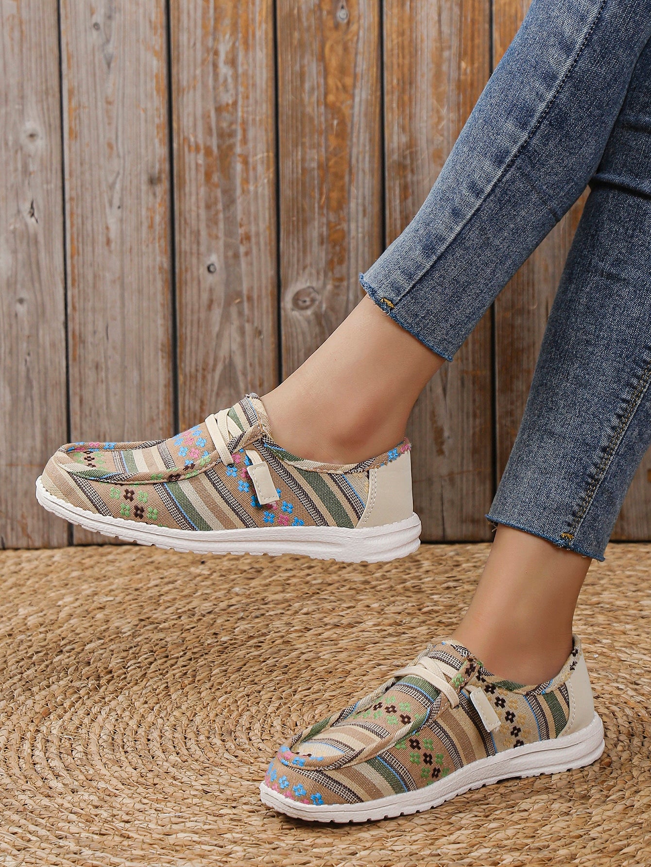 Sporty Outdoor Sneakers For Women, Striped Pattern Lace Up Design Slip On Shoes