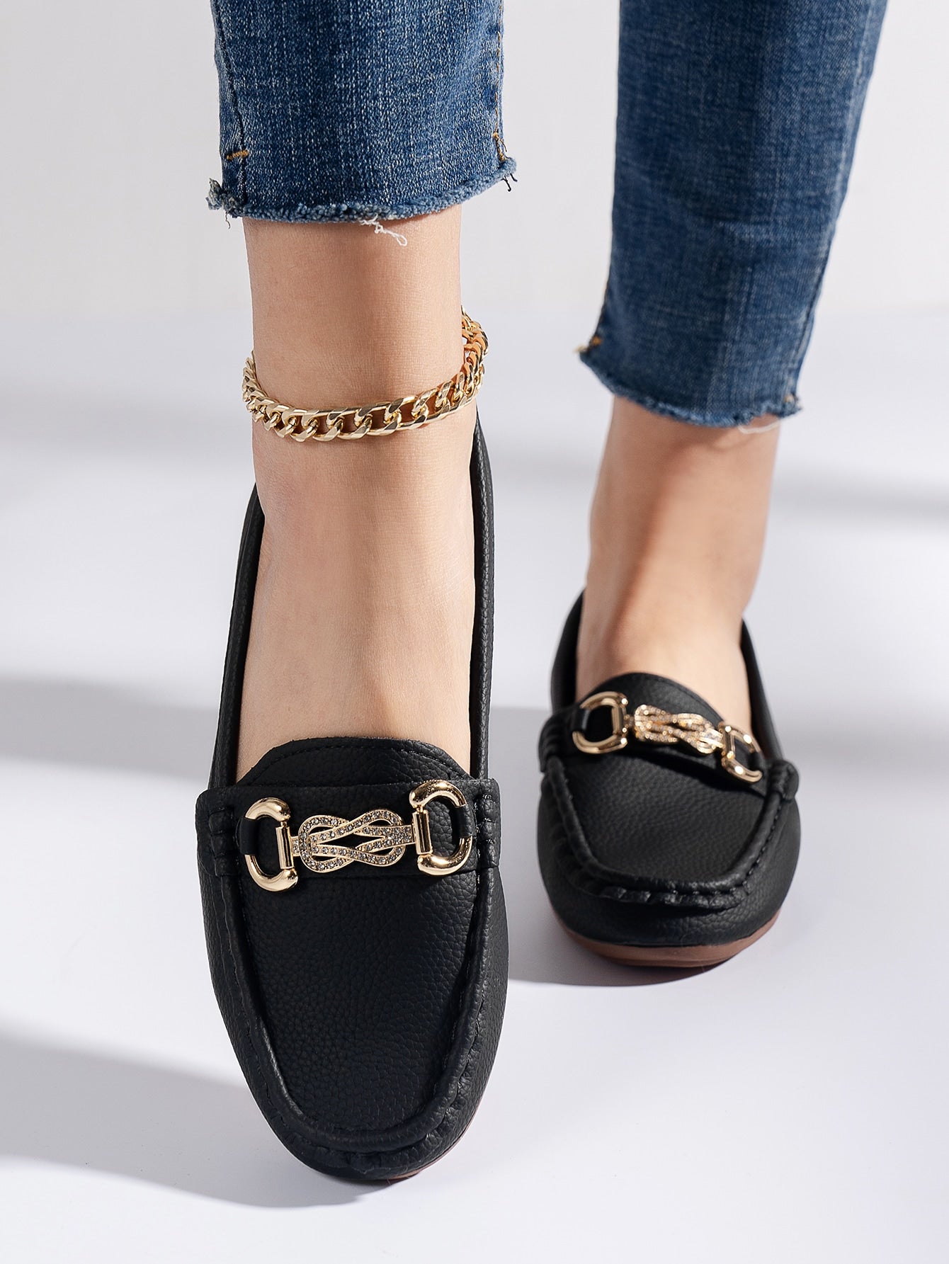 Women Black Snaffle Decor Flats, Fashionable Slip-On Flat Loafers For Daily