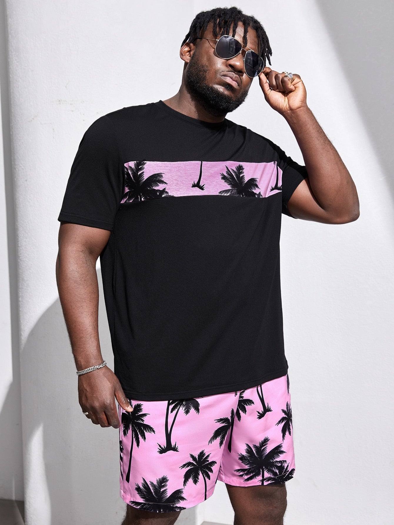 Men Plus Coconut Tree Print Tee & Shorts