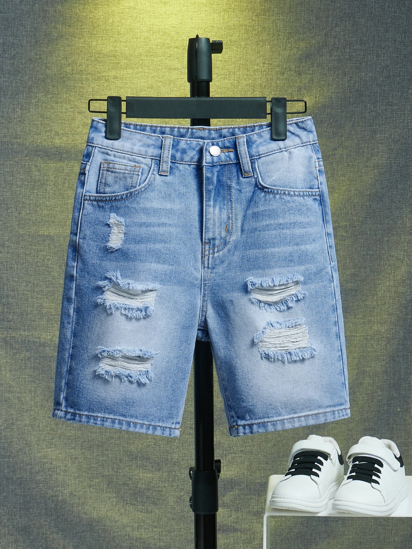 Tween Boy Ripped Frayed Bleach Wash Denim Shorts