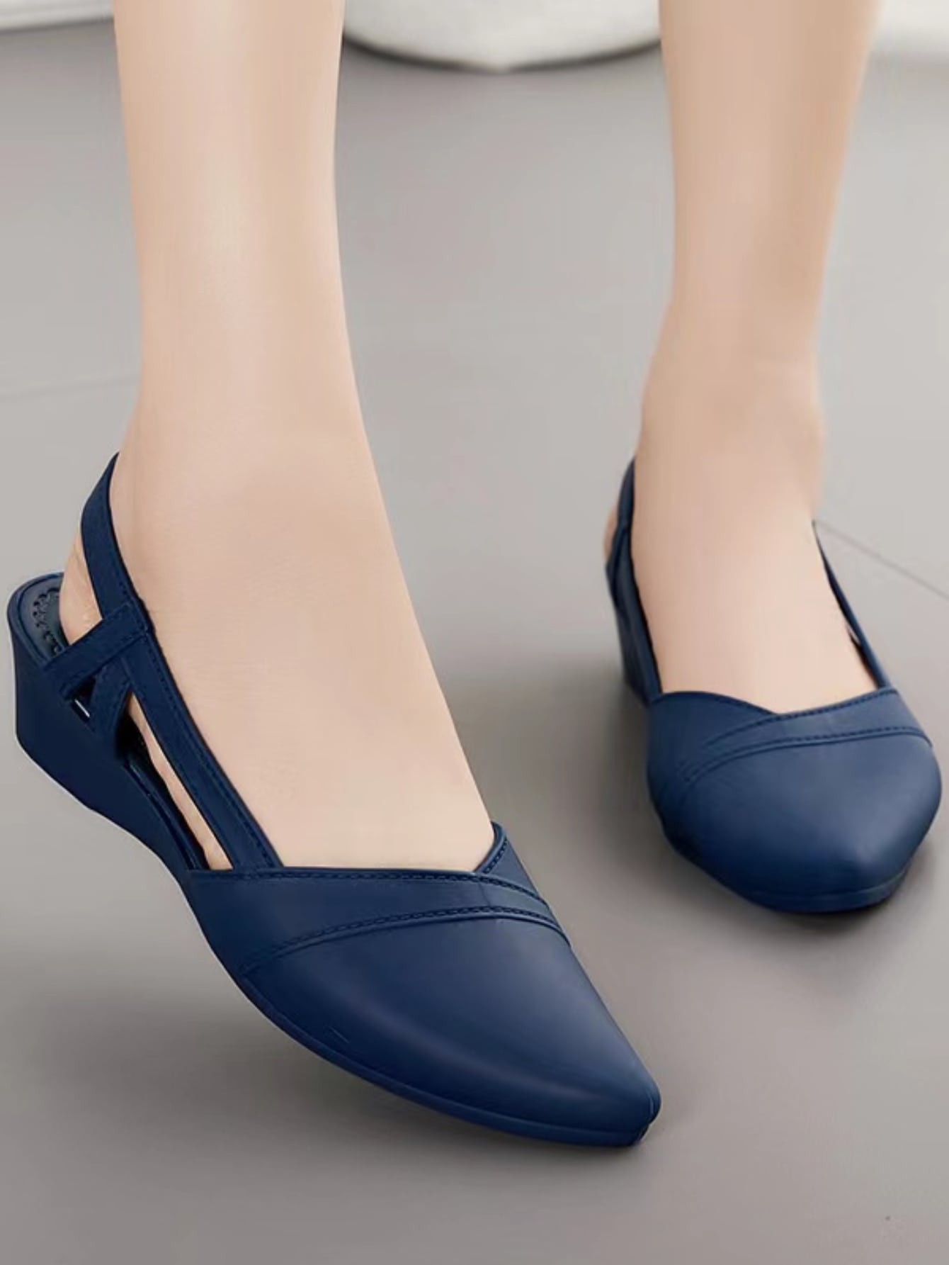 Point Toe Slingback Wedge Court Shoes