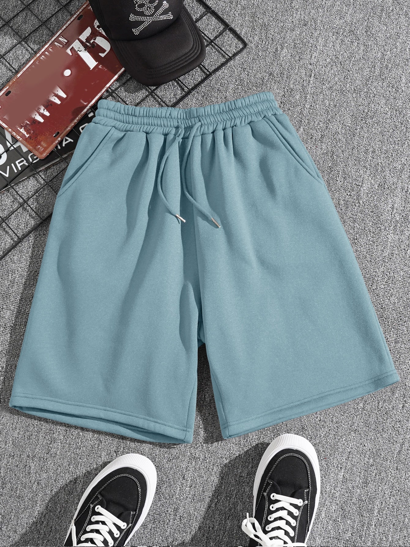 Men Drawstring Waist Track Shorts