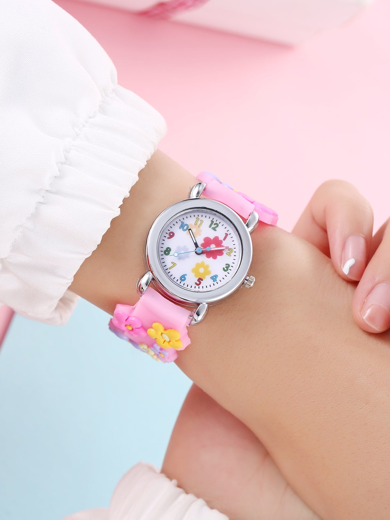 1pc Kids Pink PVC Strap Fashionable Butterfly Pattern Round Dial Quartz Watch, For Daily Decoration