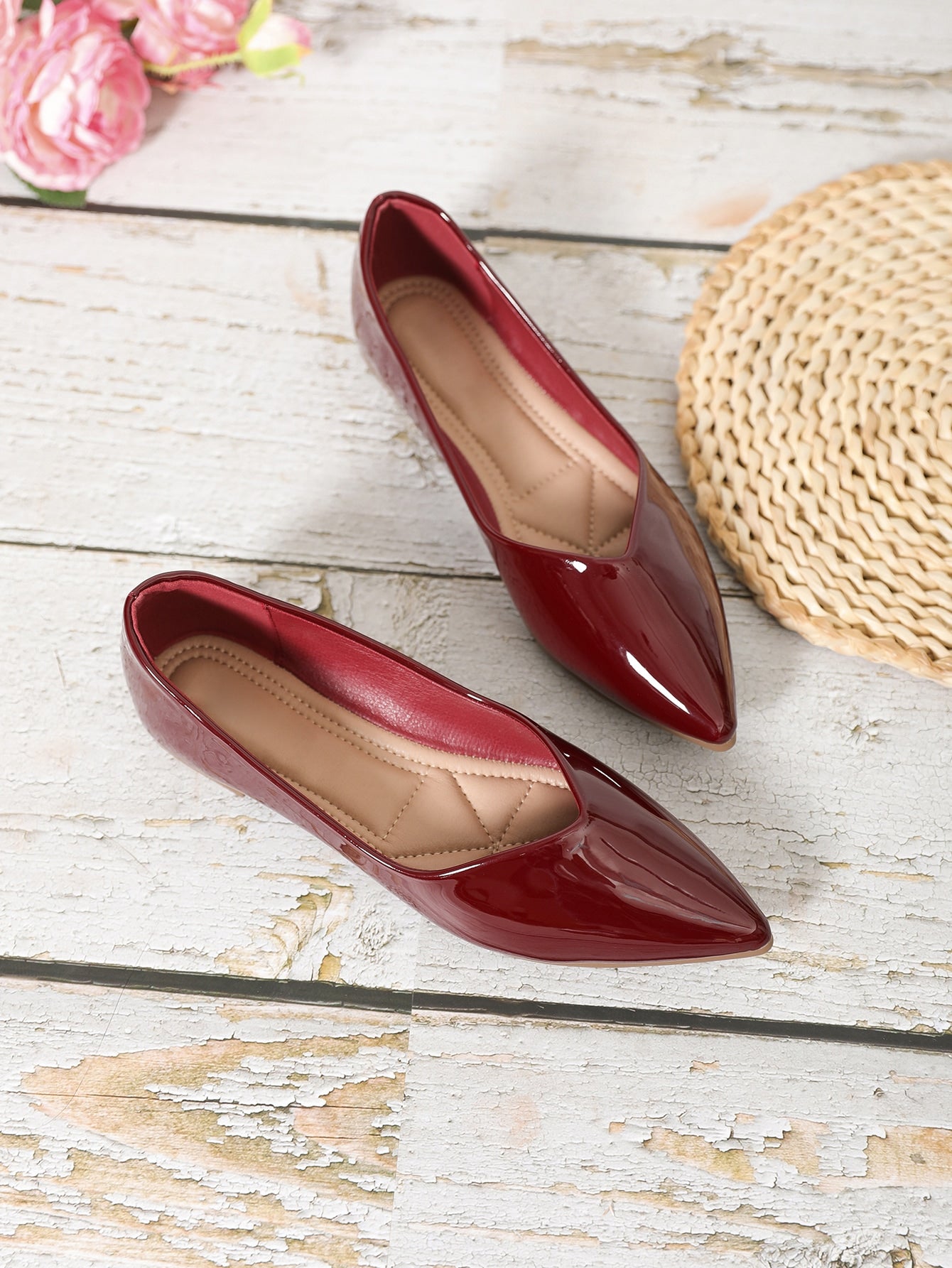 Fashion Red Ballet Shoes For Women, Point Toe Flats