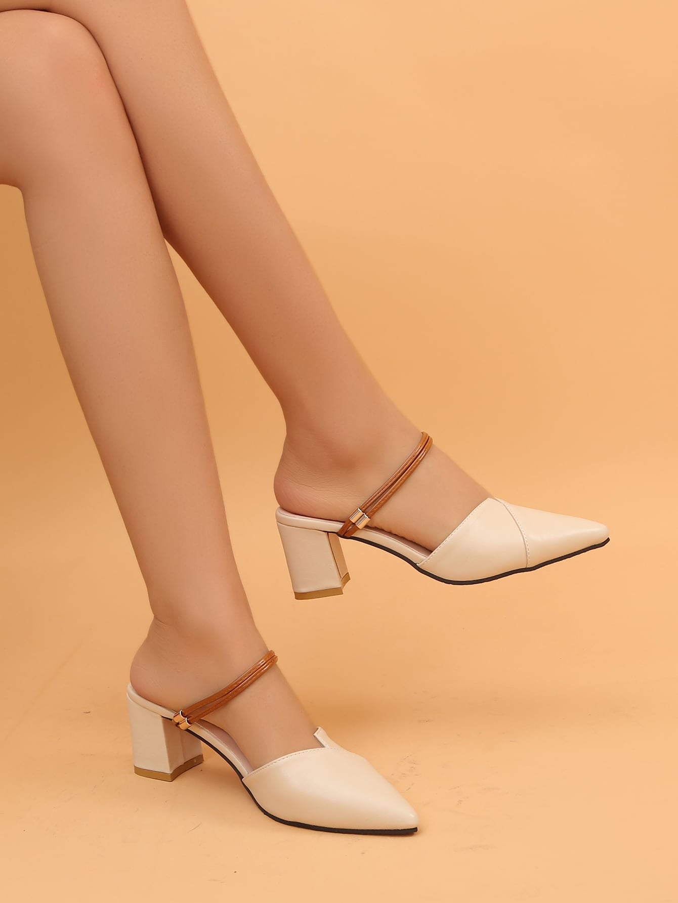 Women's High Heel Mules Pointed Toe Spring/Summer New Fashion Chunky Heel 2-Way Wear Beige Sandals