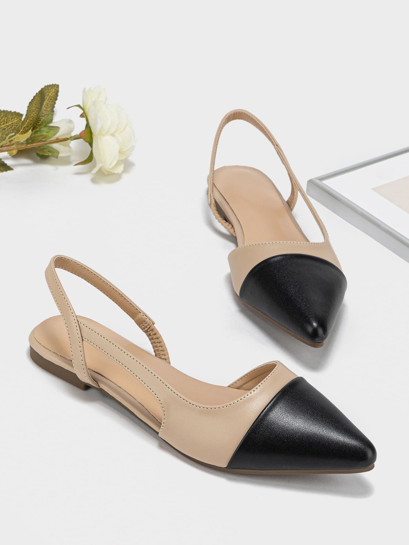 Women Fashion All-Match Color Matching Soft Leather Soft Bottom Retro With Skirt Elegant Pointed Toe Four Seasons Flat Shoes