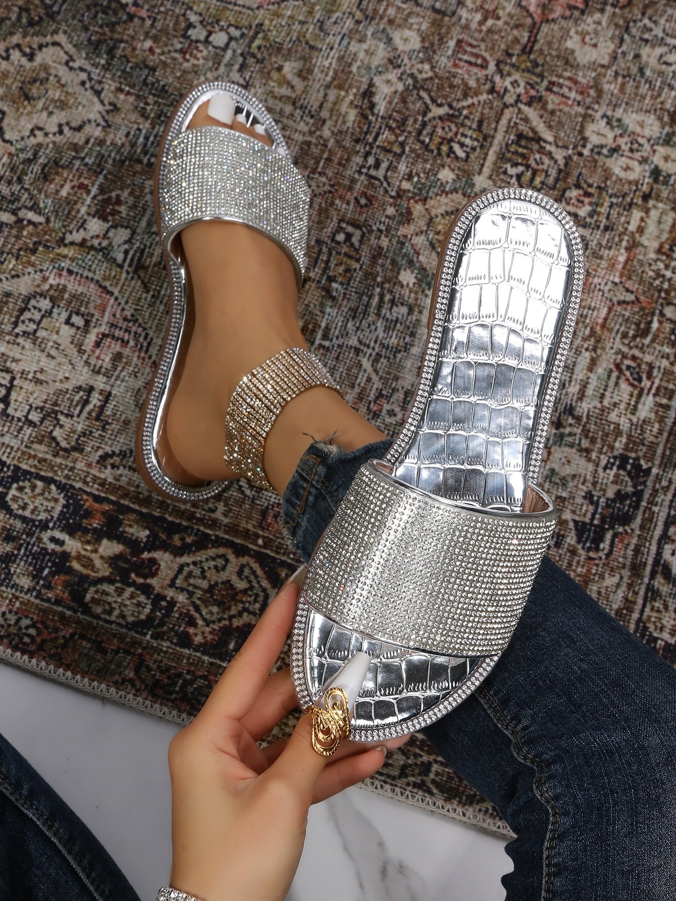 Glamorous Outdoors Flat Slippers For Women, Rhinestone Decor Artificial Leather Open Toe Slide Sandals