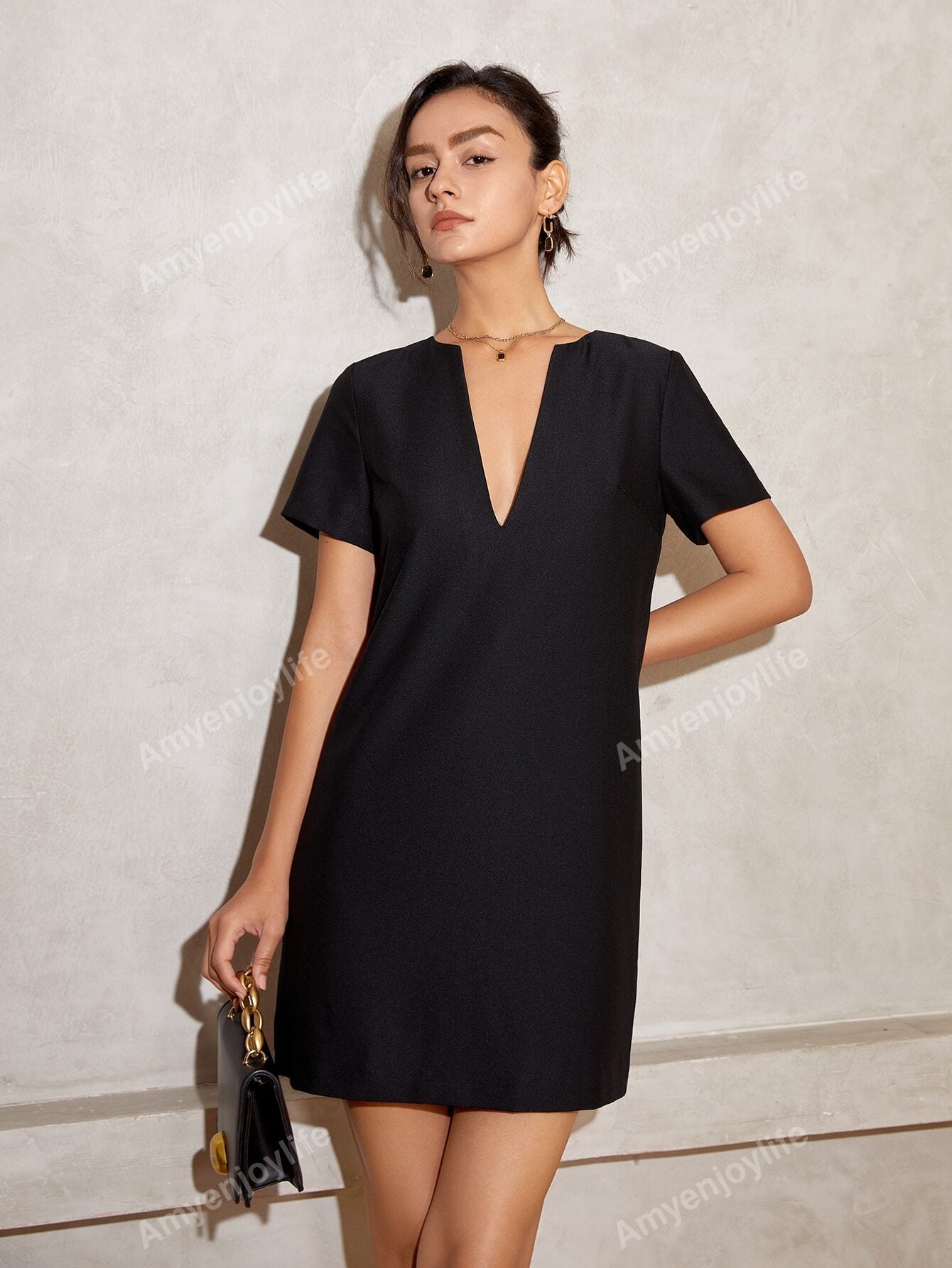 Solid Notched Neckline Keyhole Back Dress