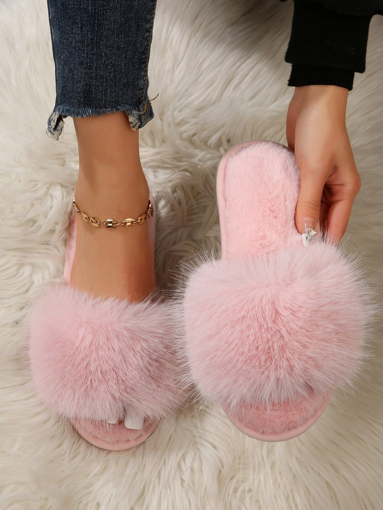 Women Fuzzy Bedroom Slippers, Fashion Home Slippers