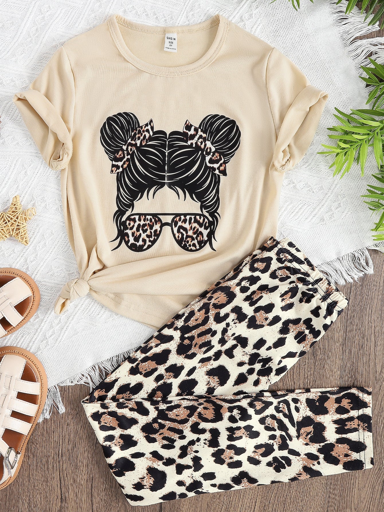 Tween Girl Figure & Leopard Print Tee & Leggings