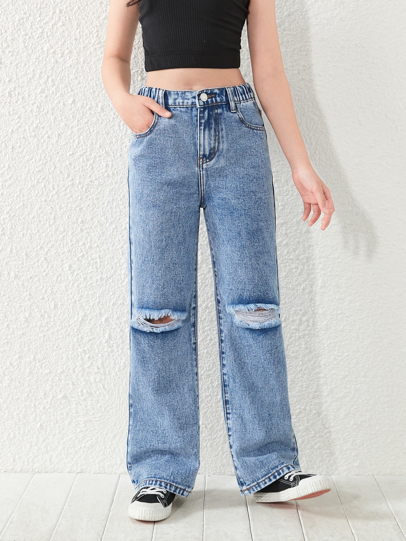 Tween Girl All-Match Wide-Legged Jeans With Rips, Casual And Versatile