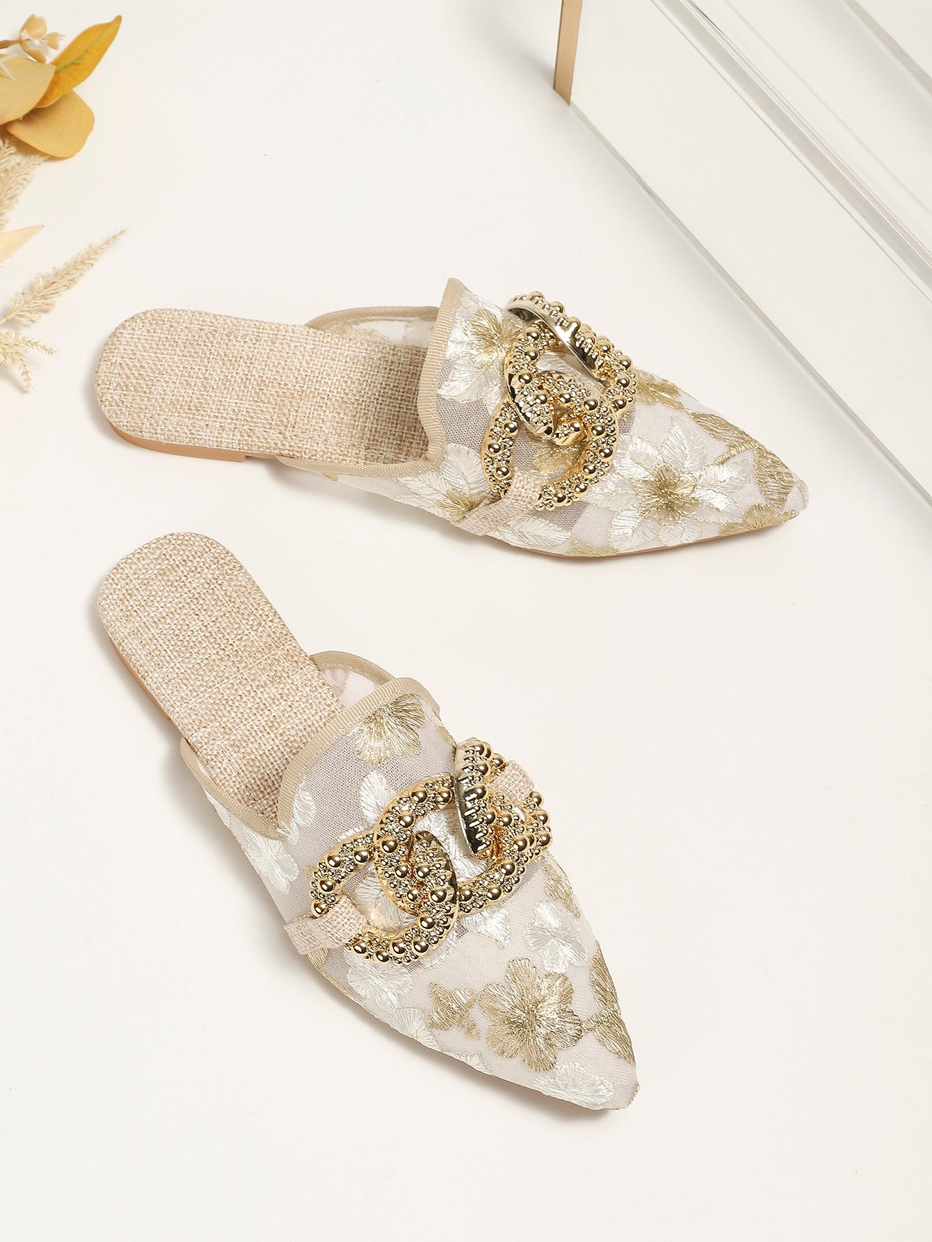 Women Elegant Spring/Summer Flat Pointed Toe Light Pink Suede Mule Sandals With Large Metal Ring Buckle Decoration