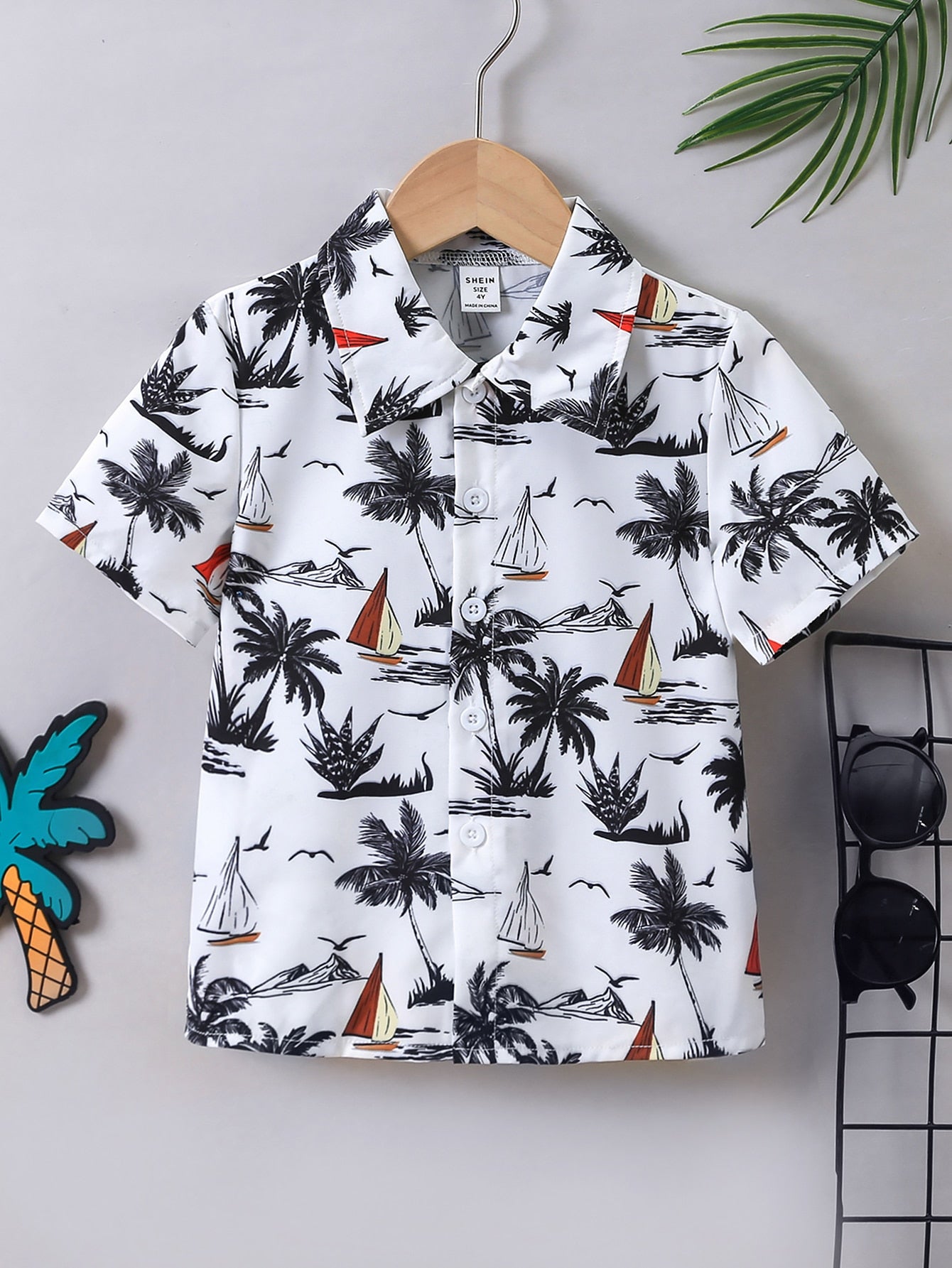 Young Boy Black & White Tropical Printed Vacation Shirt With Collar And Regular Sleeves For Summer