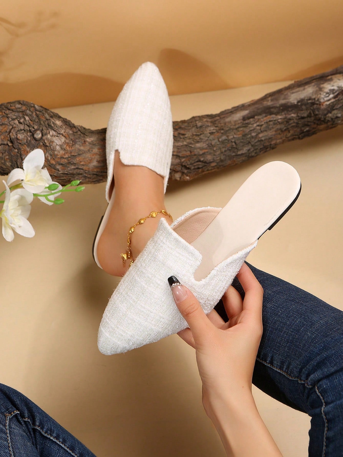 Women's Pointed Toe Bow Knot Shallow Mouth Flat Mules, Casual Shoes For Outdoor Or Daily Life, White Cloth Surface And Soft Sole