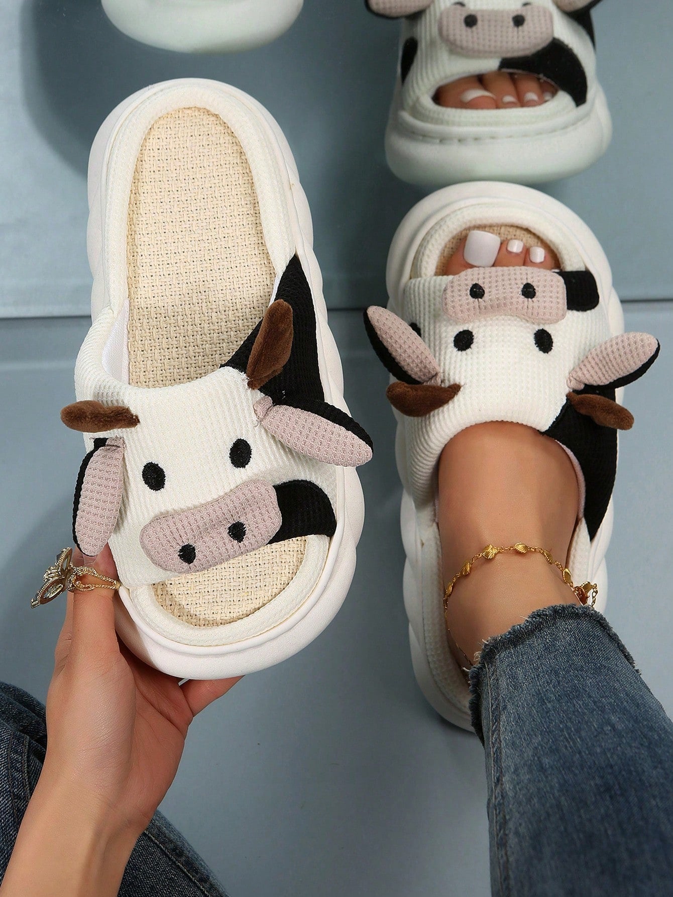 Preppy Slippers For Women, Cow Design Novelty Slippers