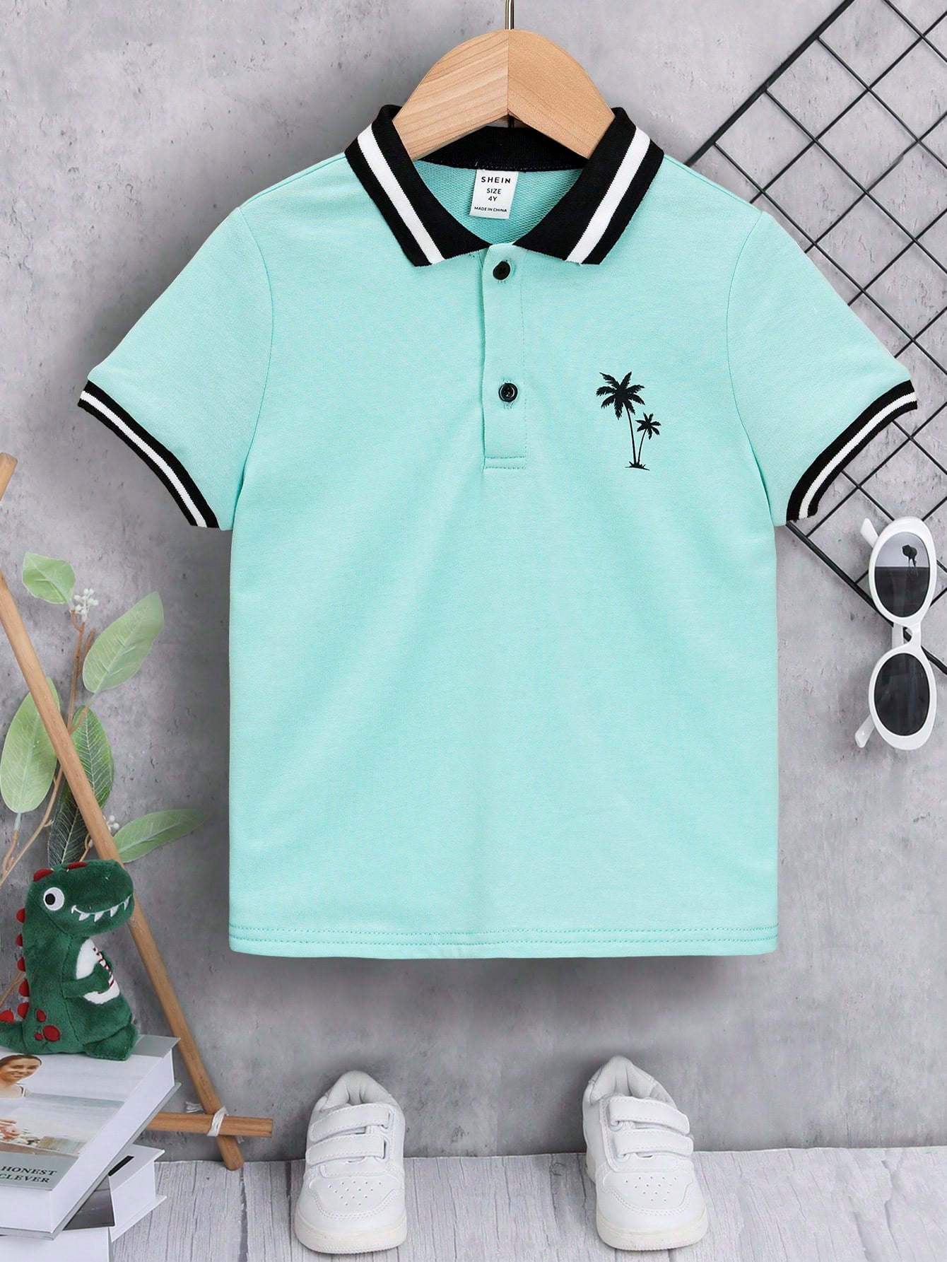 Young Boy Color Block Polo Shirt With Coconut Tree Print, Short Sleeve, Regular Fit, Suitable For Summer Casual And Daily Wear