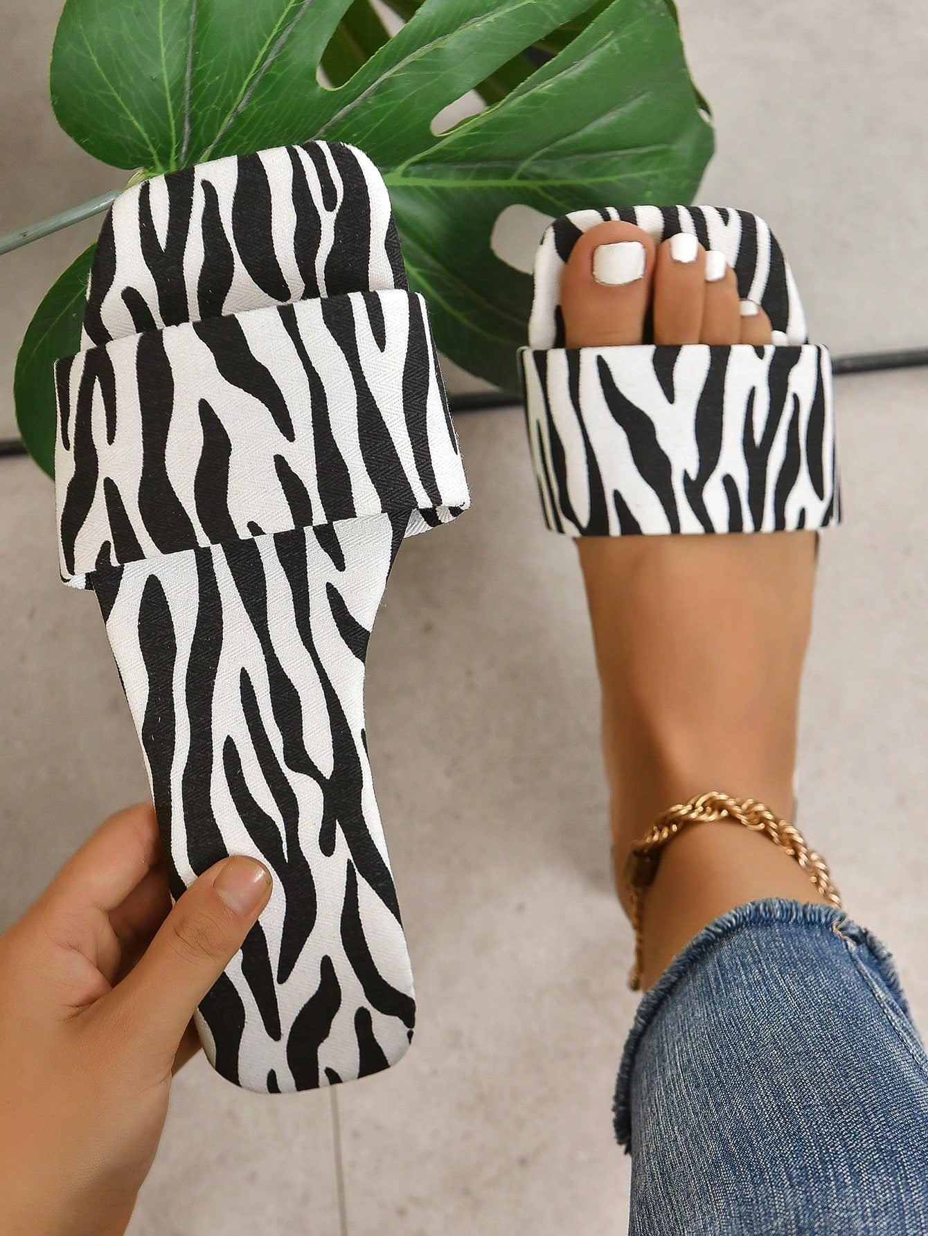 Women Zebra Striped Pattern Flat Sandals, Elegant Fabric Slide Sandals