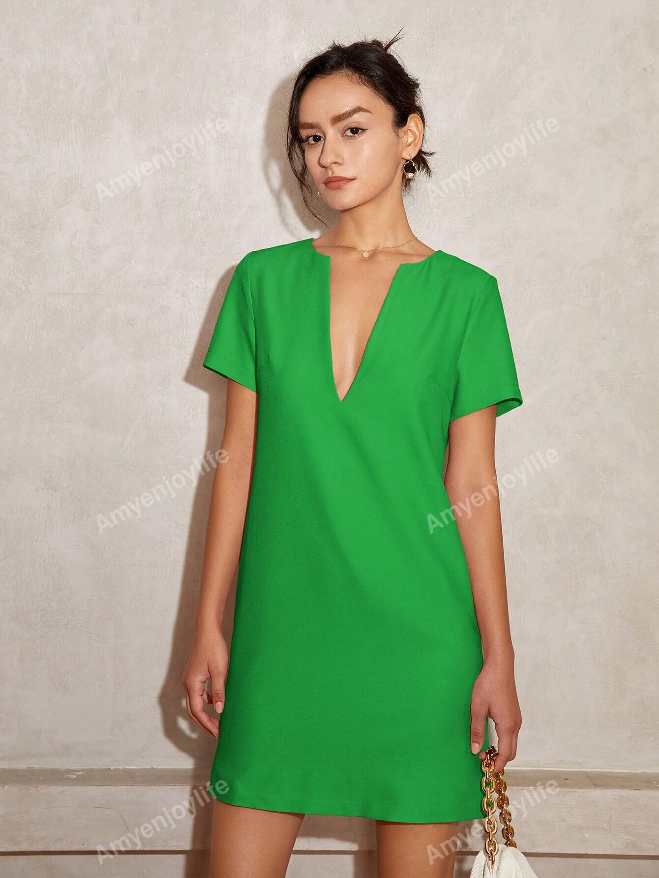 Solid Notched Neckline Keyhole Back Dress