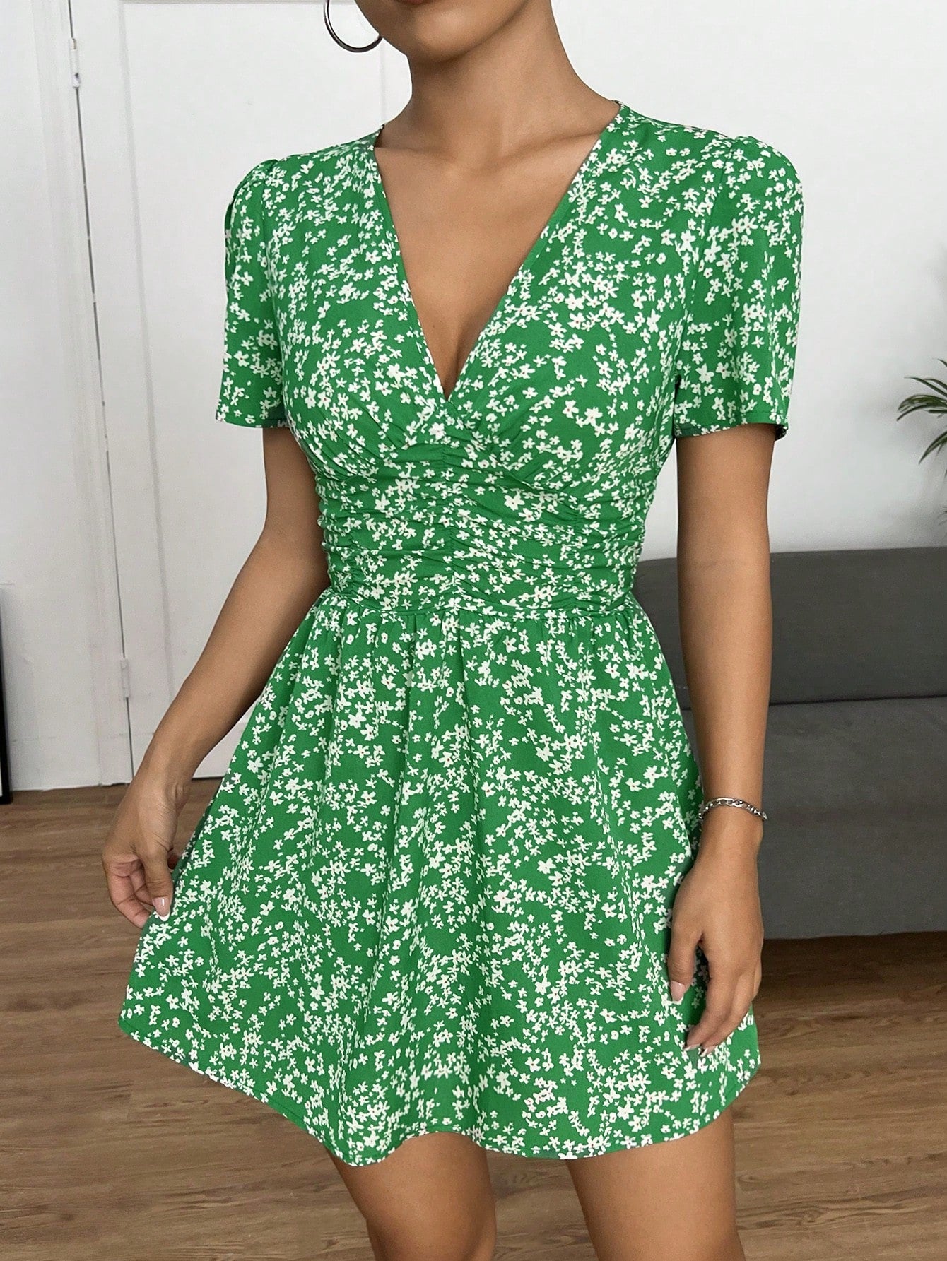 Ditsy Floral Print Puff Sleeve Short  Summer Dress