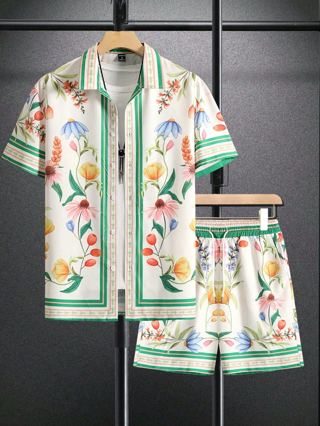 Men Floral Print Shirt & Shorts Without Tee