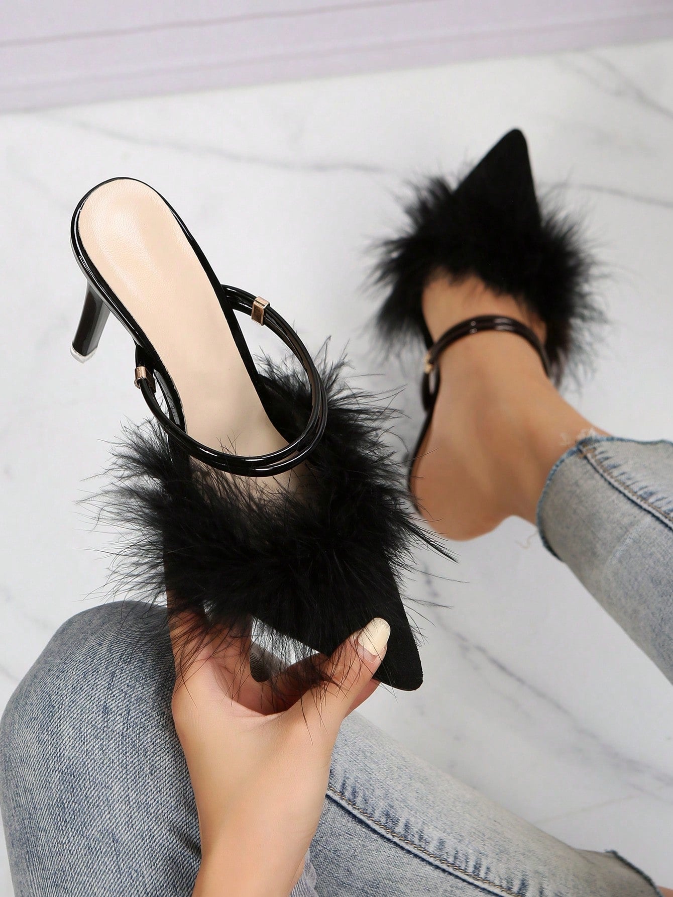 Women Black Fluffy Decor Pumps, Point Toe Multi-way Wear Pumps