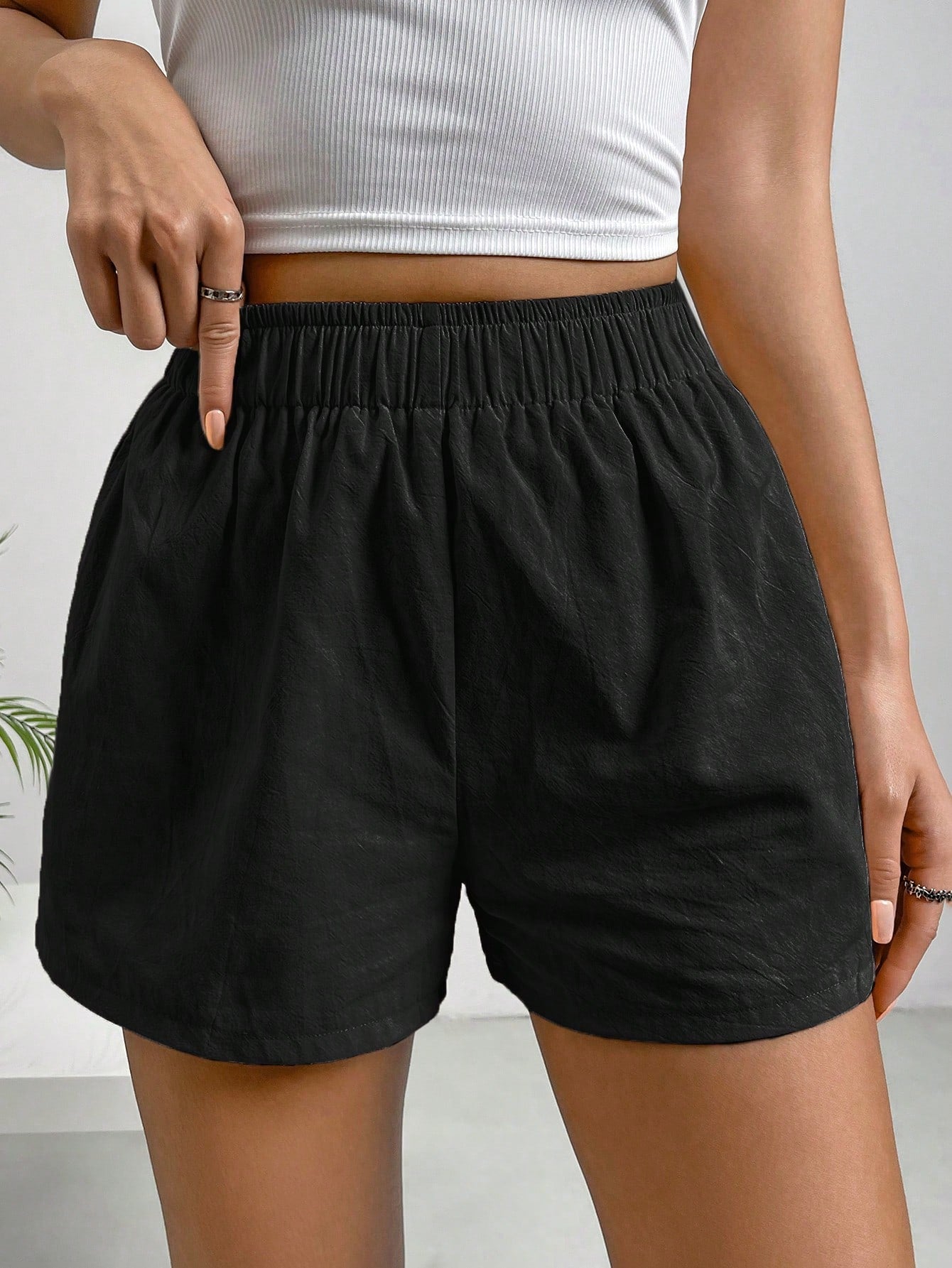 Solid Color Elastic Waist Shorts