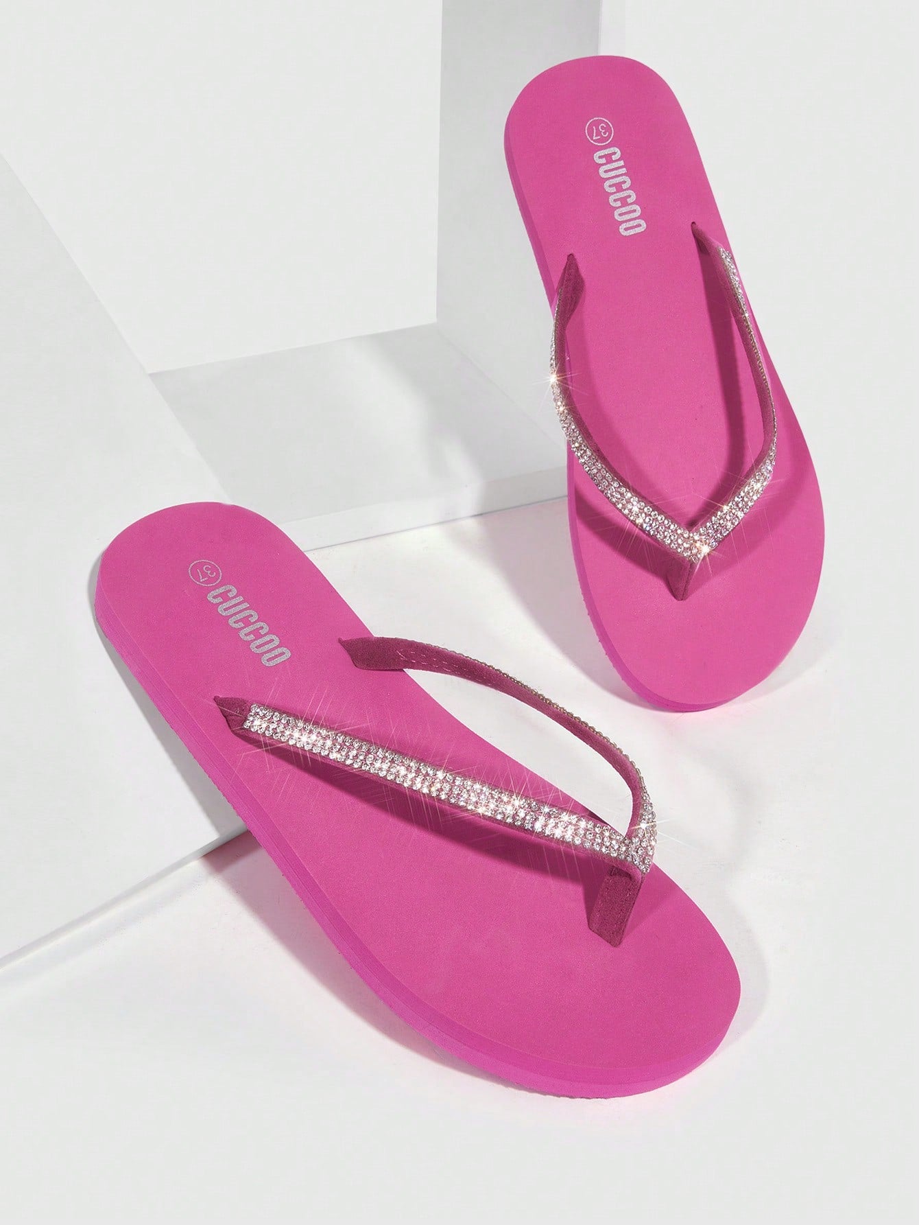 Women's Rhinestone Decorated Flip Flops