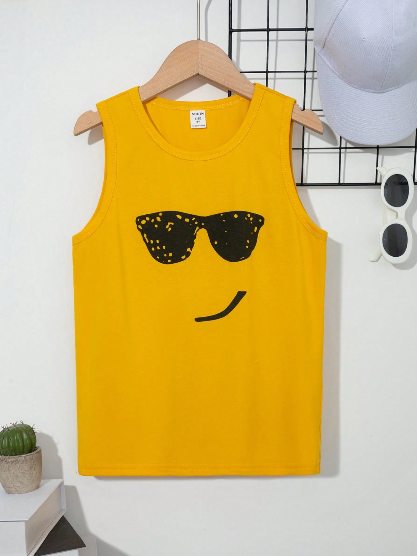 Tween Boy Casual Comfortable Sleeveless Top With Sunglasses & Smirk Pattern