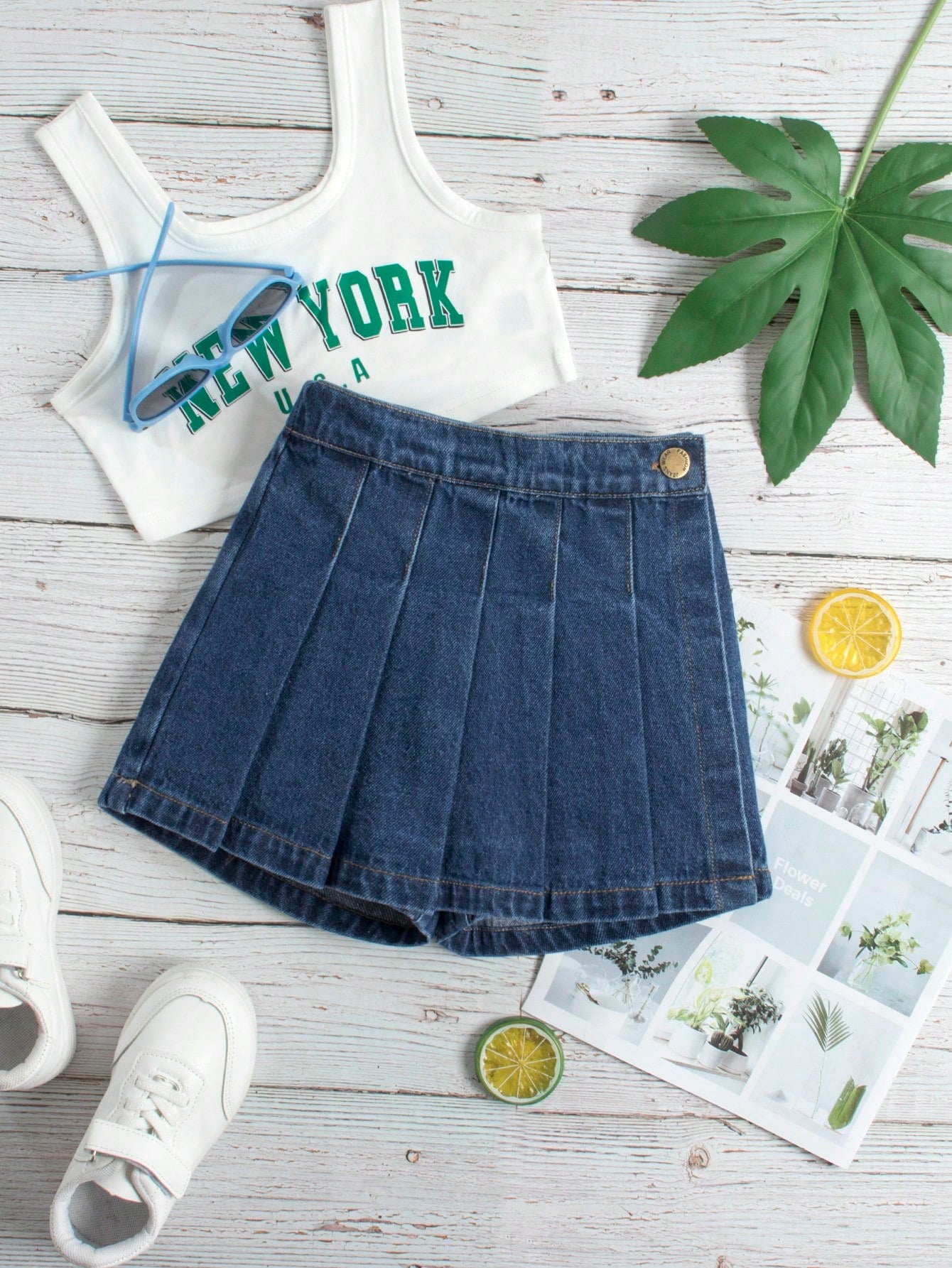 Fashionable Summer Style Young Girl Denim Pleated Skirt