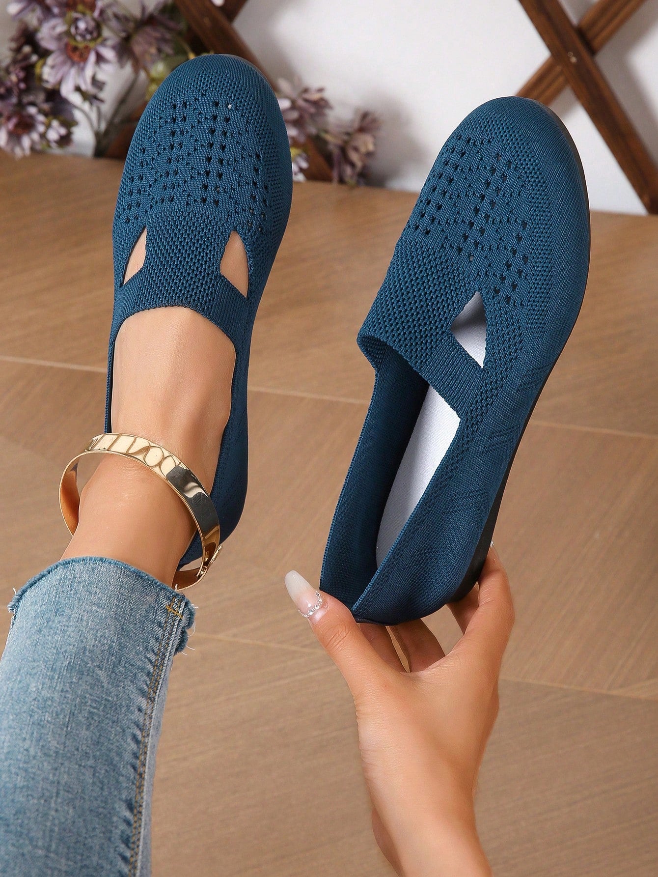 Women Cut Out Slip On Flats, Fashion Outdoor Flats