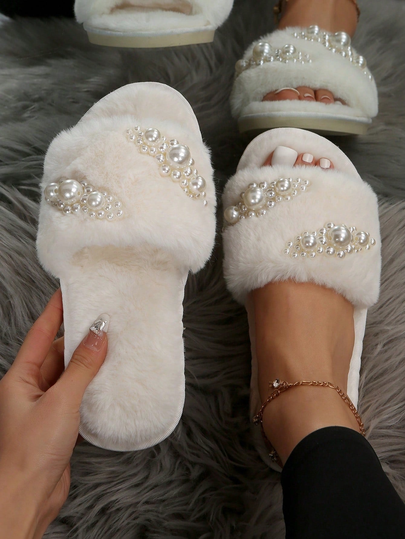 Women Faux Pearl Decor Fluffy Bedroom Slippers, Fashion Indoor Home Slippers