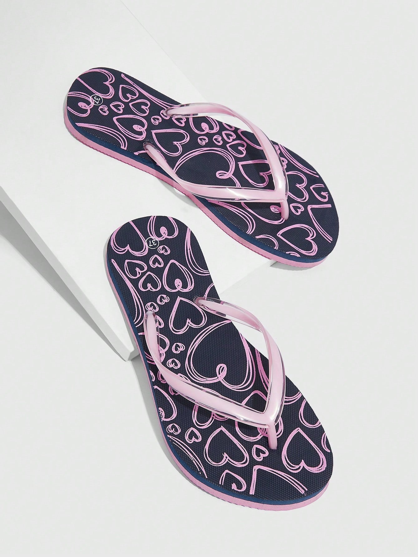 Woman Shoes Heart Pattern Flip Flops, Fashion Beach Flip Flops For Summer Vacation Shoes Summer Sale Back To School Shoes College Student Shoes