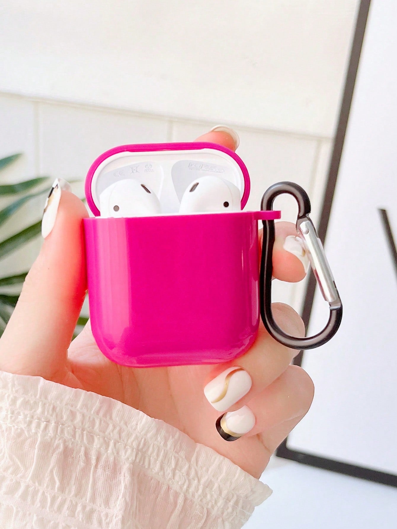 Plain Case Compatible With Airpods, Airpods Not Included