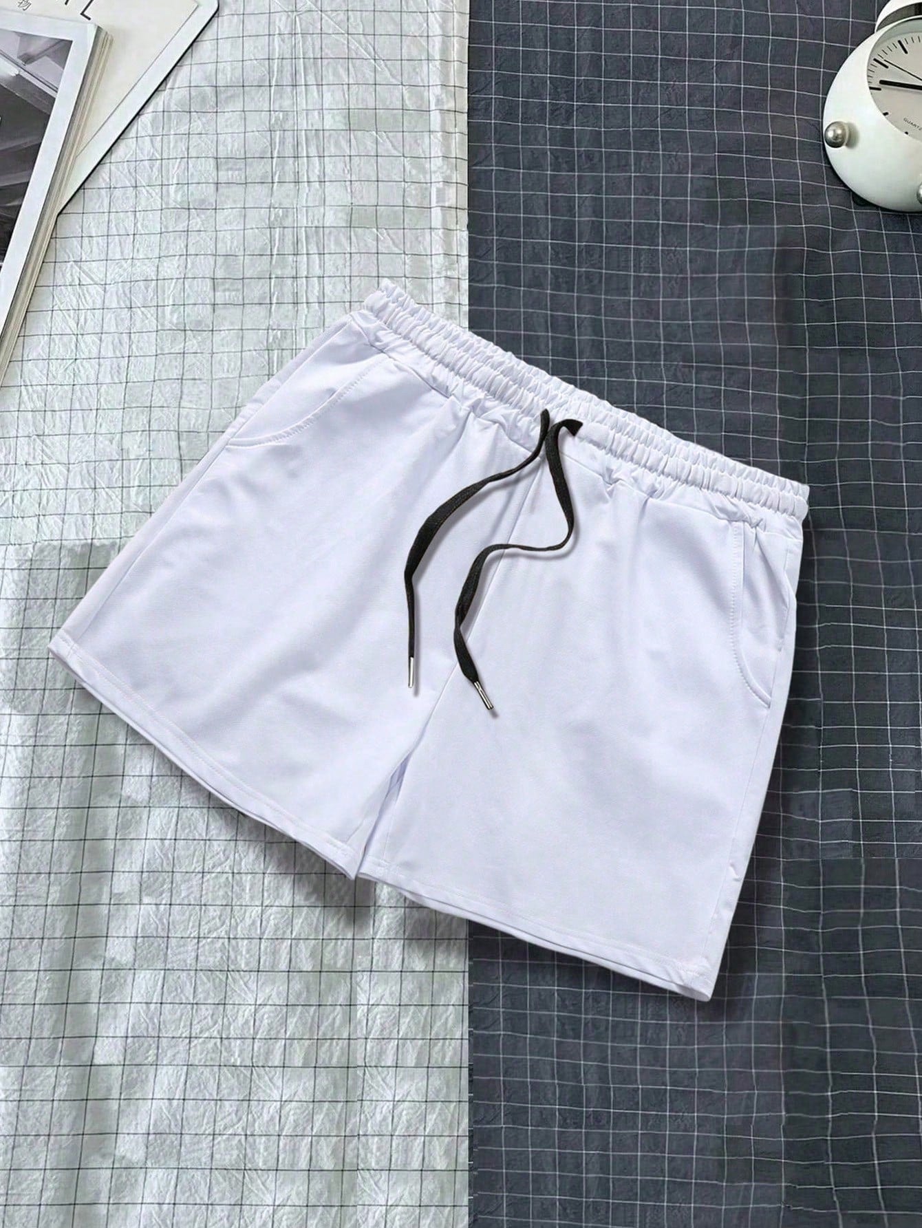 Men Drawstring Waist Shorts