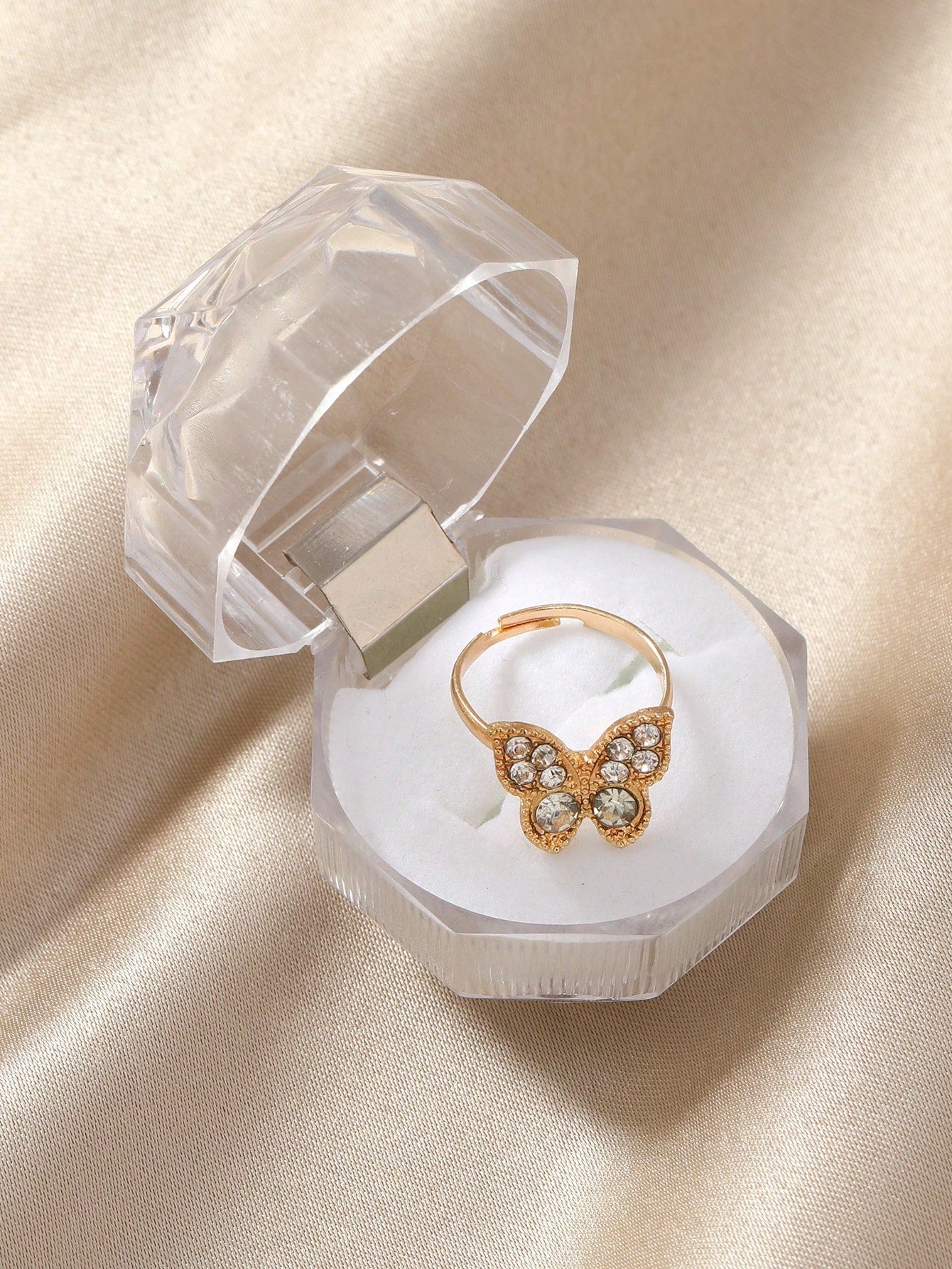 1pc Girls Rhinestone Butterfly Decor Zinc Alloy Fashion Ring For Daily Decoration