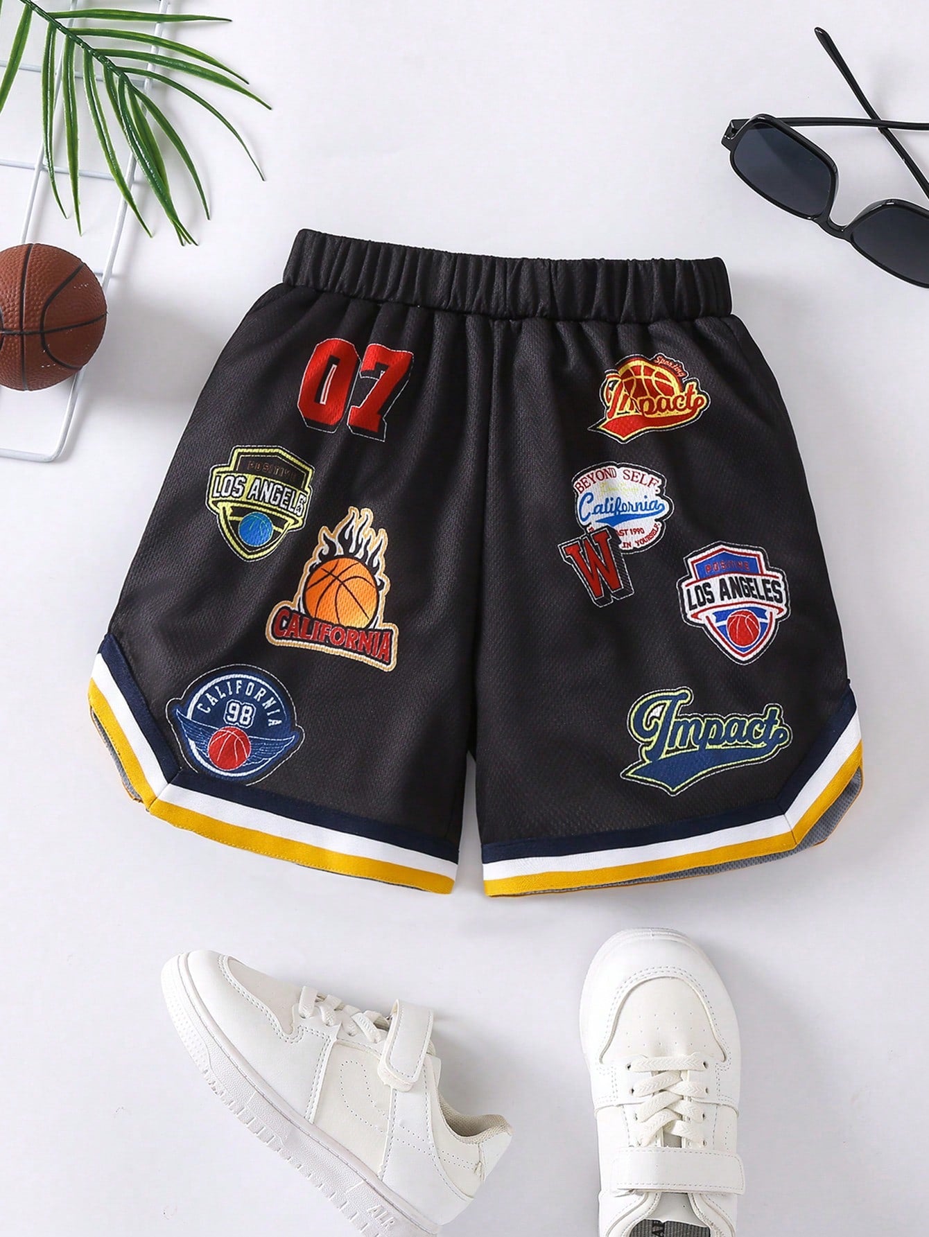 Young Boy Casual Sports Basketball-Themed Logo Printed Shorts, With Striped Woven Tape On Cuffs, Suitable For Summer And Various Occasions, Looks Handsome