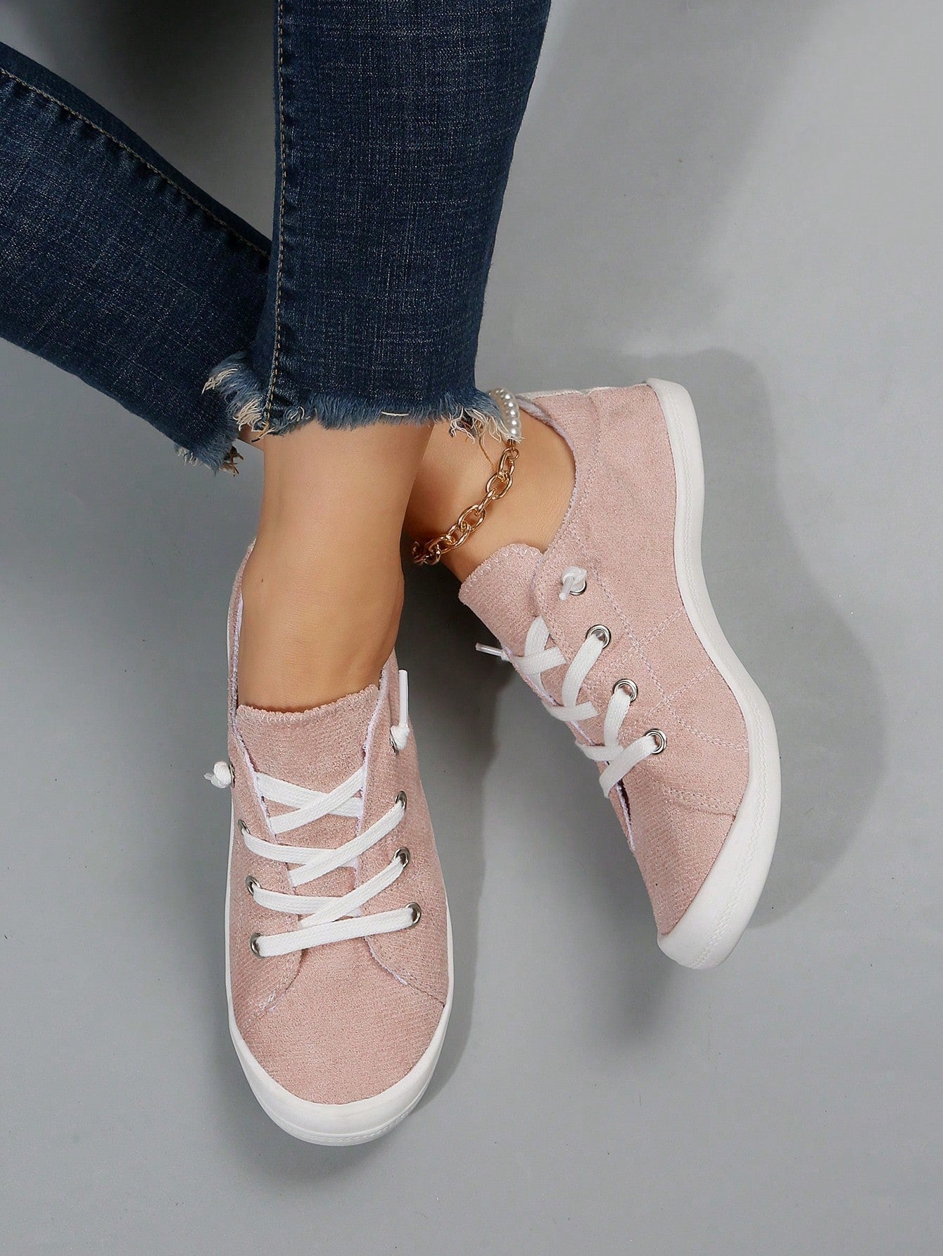 Women's Fashionable Soft & Comfortable Lace-up Casual Sneakers