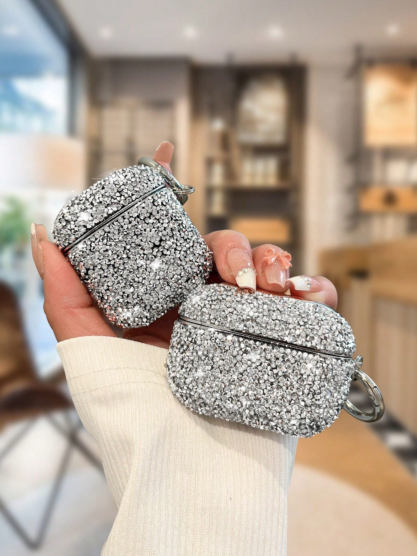 1piece Luxury Decor Rhinestone Airpods Case 2nd Generation, Shinning Rhinestone Silver Case Compatible With Wireless Earphone Compatible With Airpods 3rd Genernation, Solid Shock Proof Airpods Pro 2nd Case.