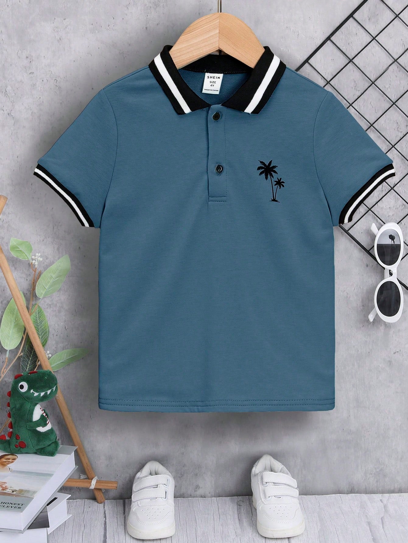 Young Boy Color Block Polo Shirt With Coconut Tree Print, Short Sleeve, Regular Fit, Suitable For Summer Casual And Daily Wear