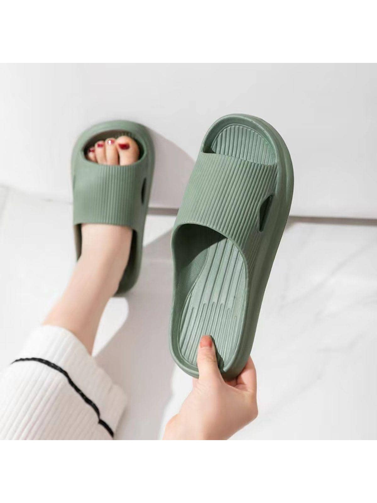 Women Lightweight Cut Out Single Band Slides, Fashionable Dark Green EVA Slippers