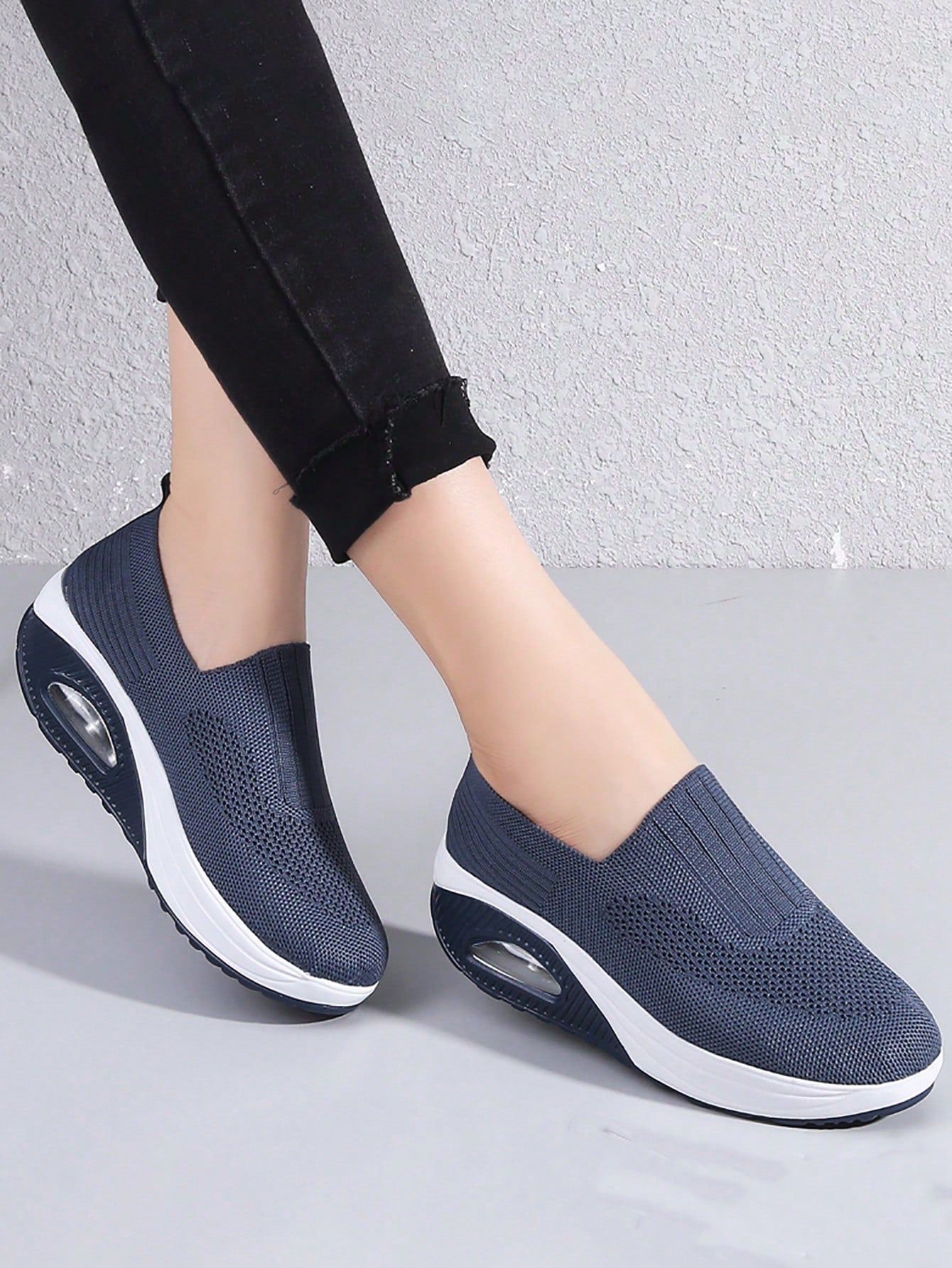 Women Minimalist Slip On Low-top Rocking Shoes, Sporty Outdoor Sneakers