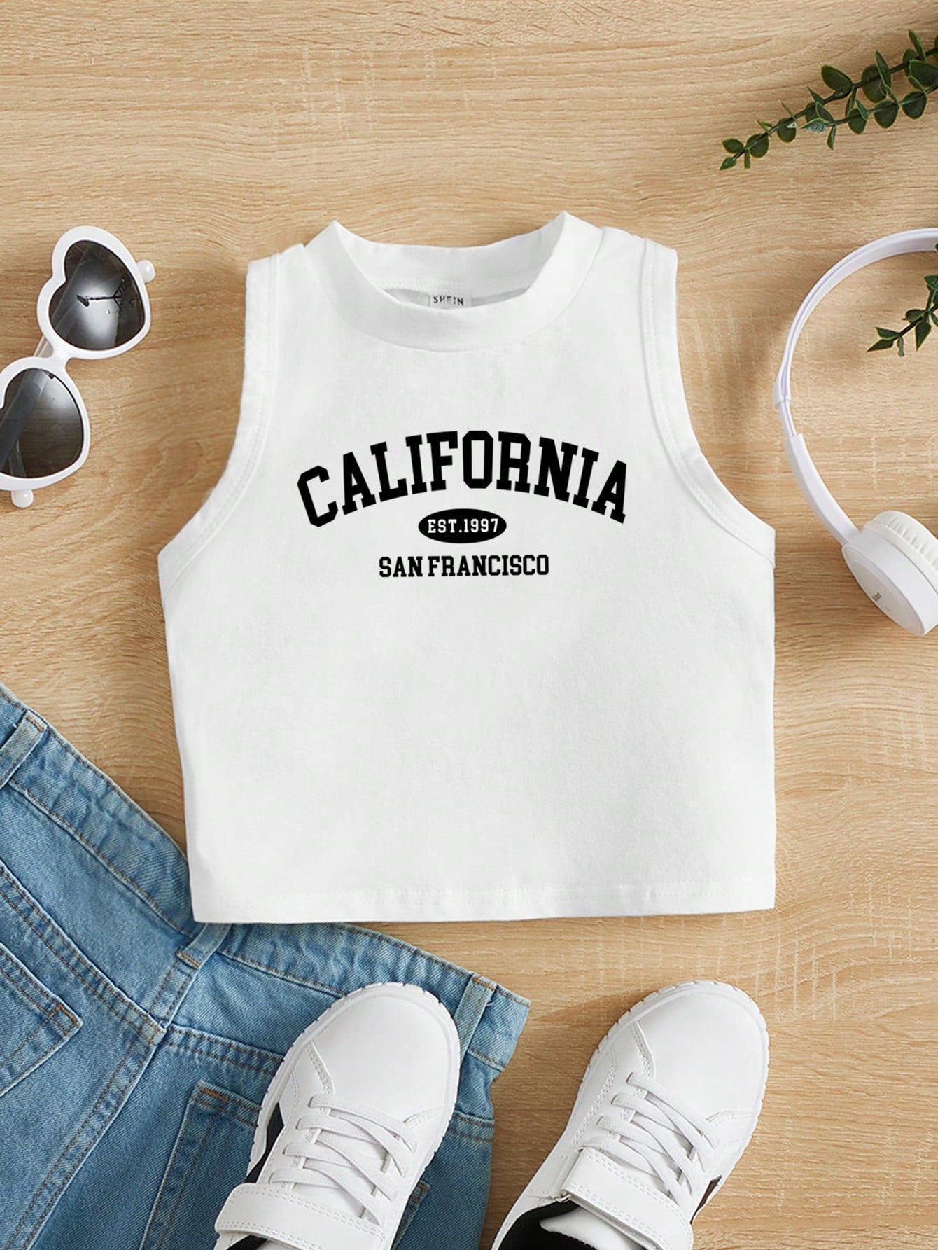 Young Girl Heart & Letter Graphic Tank Top