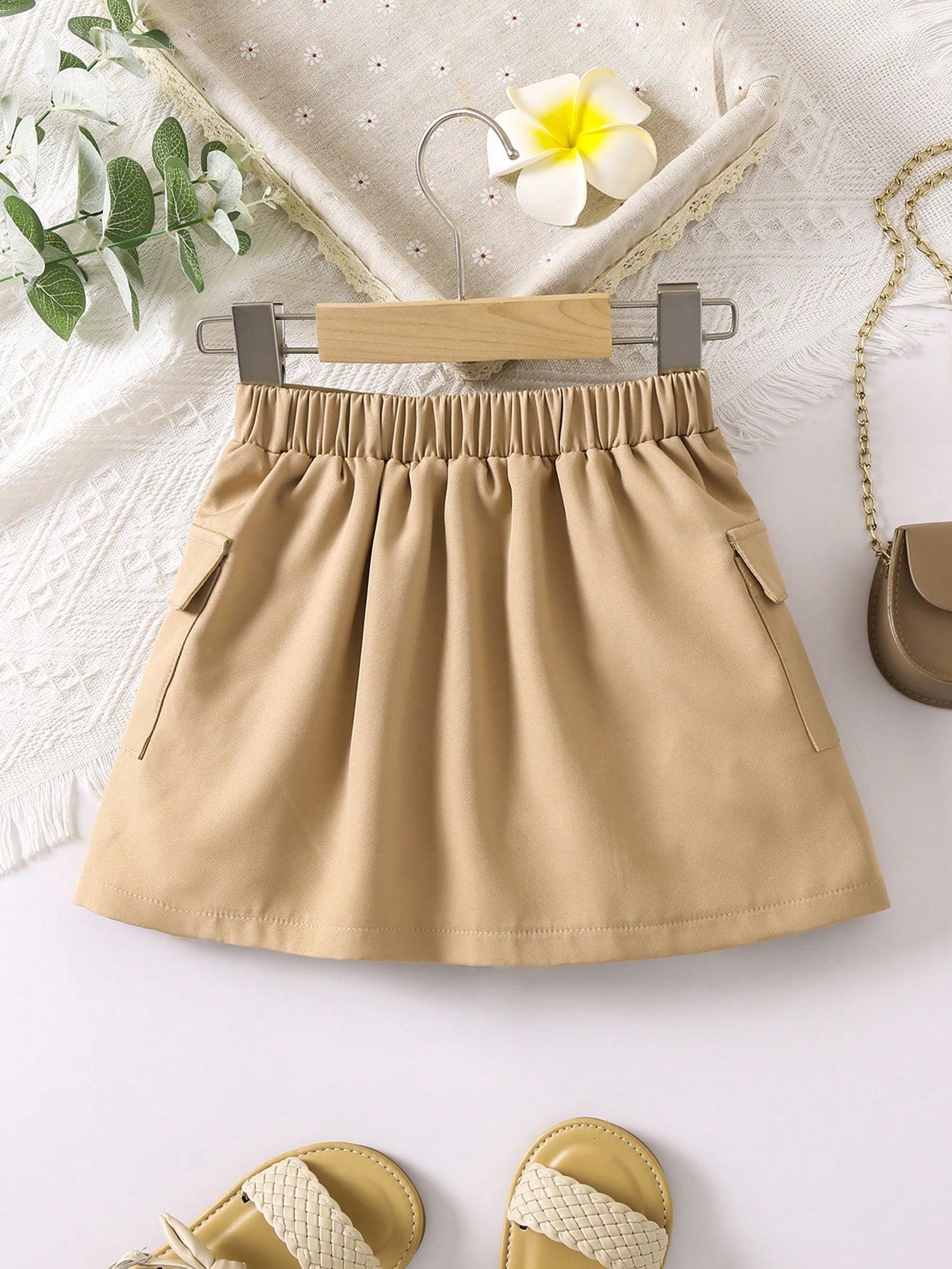 Young Girl Flap Pocket Pleated Skirt