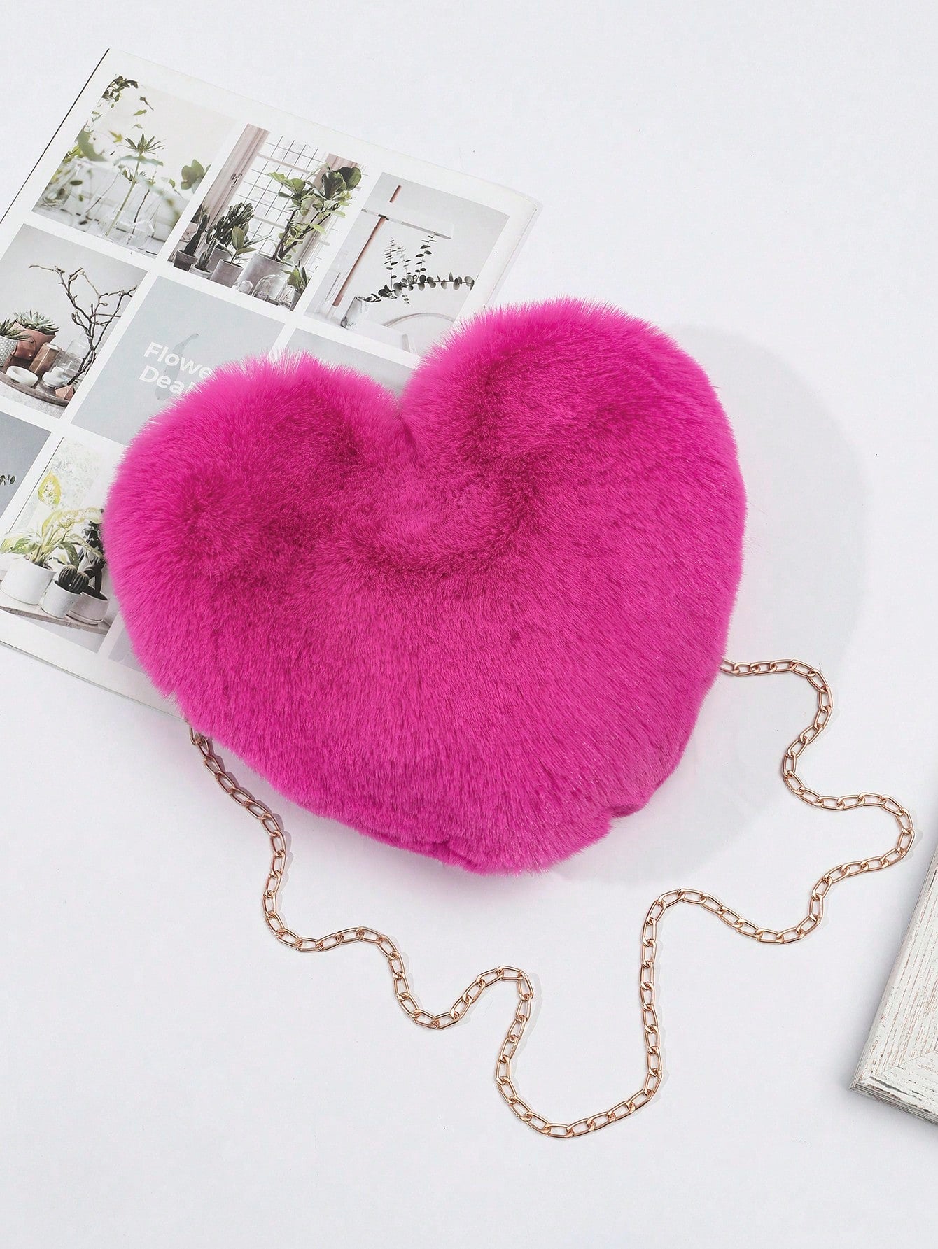 Girls Fuzzy Heart Design Chain Pink Novelty Bag