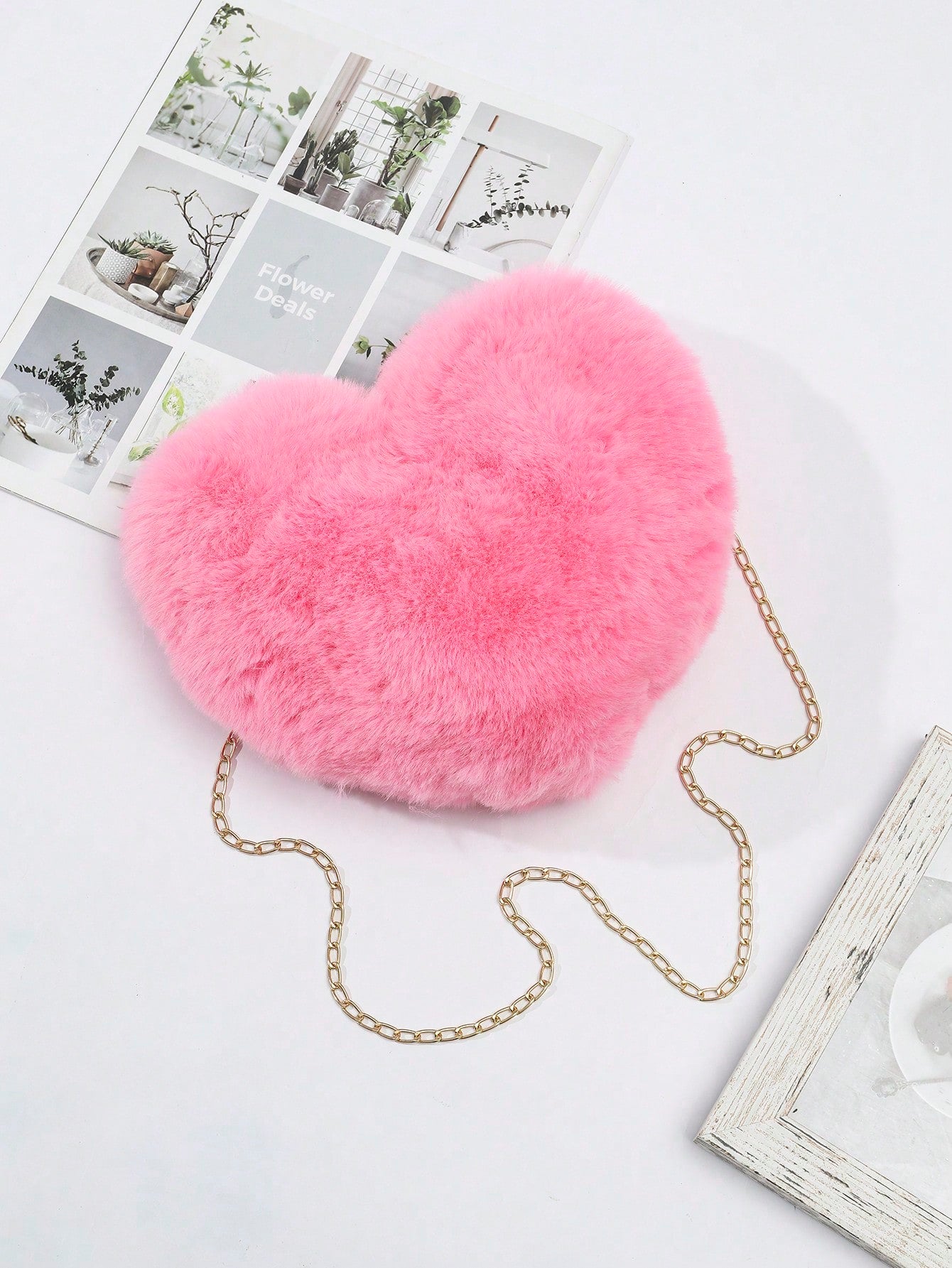 Girls Heart Design Flannelette Chain Zipper Cute Novelty Bag