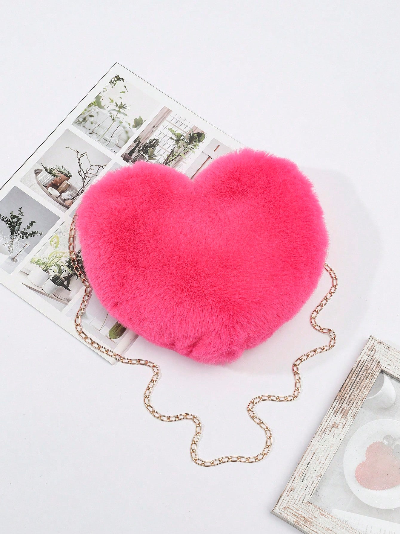 Girls Fuzzy Heart Design Chain Pink Novelty Bag