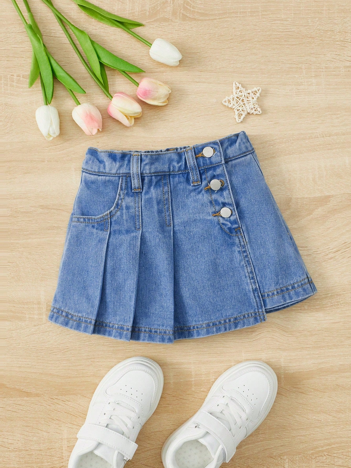 Young Girl Fashionable Fold Pleated Denim Skort