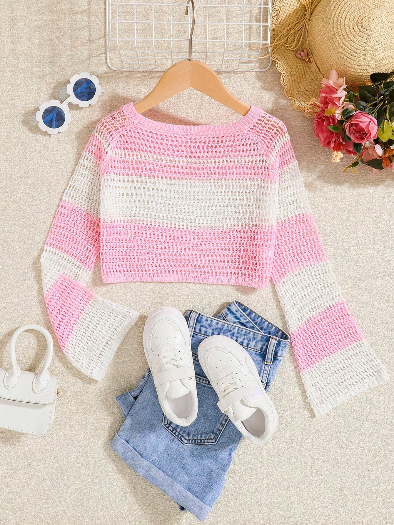 Tween Girls Color Block Hollow Out Flare Sleeve Sweater